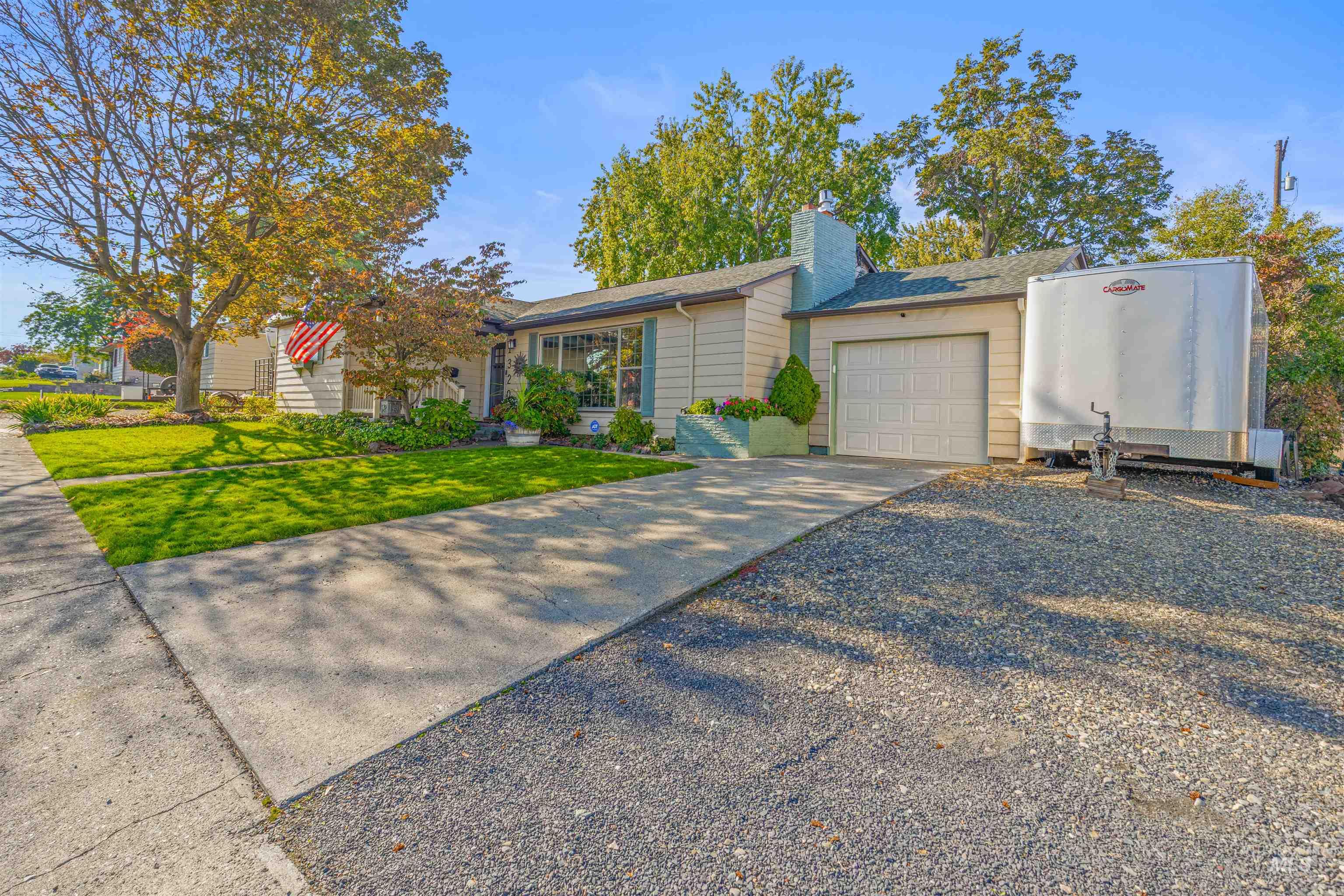 property viewer photo 1