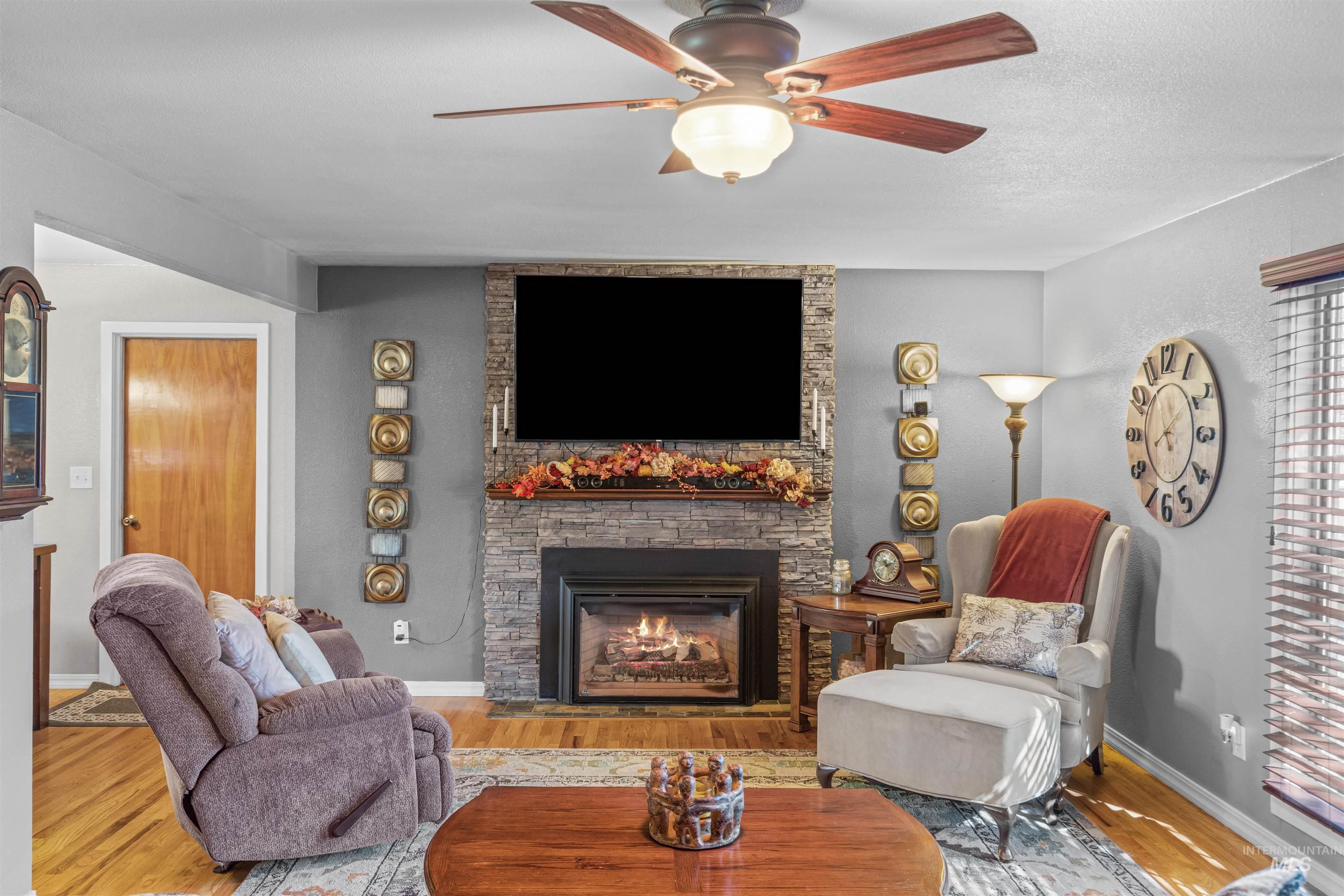 property viewer photo 10