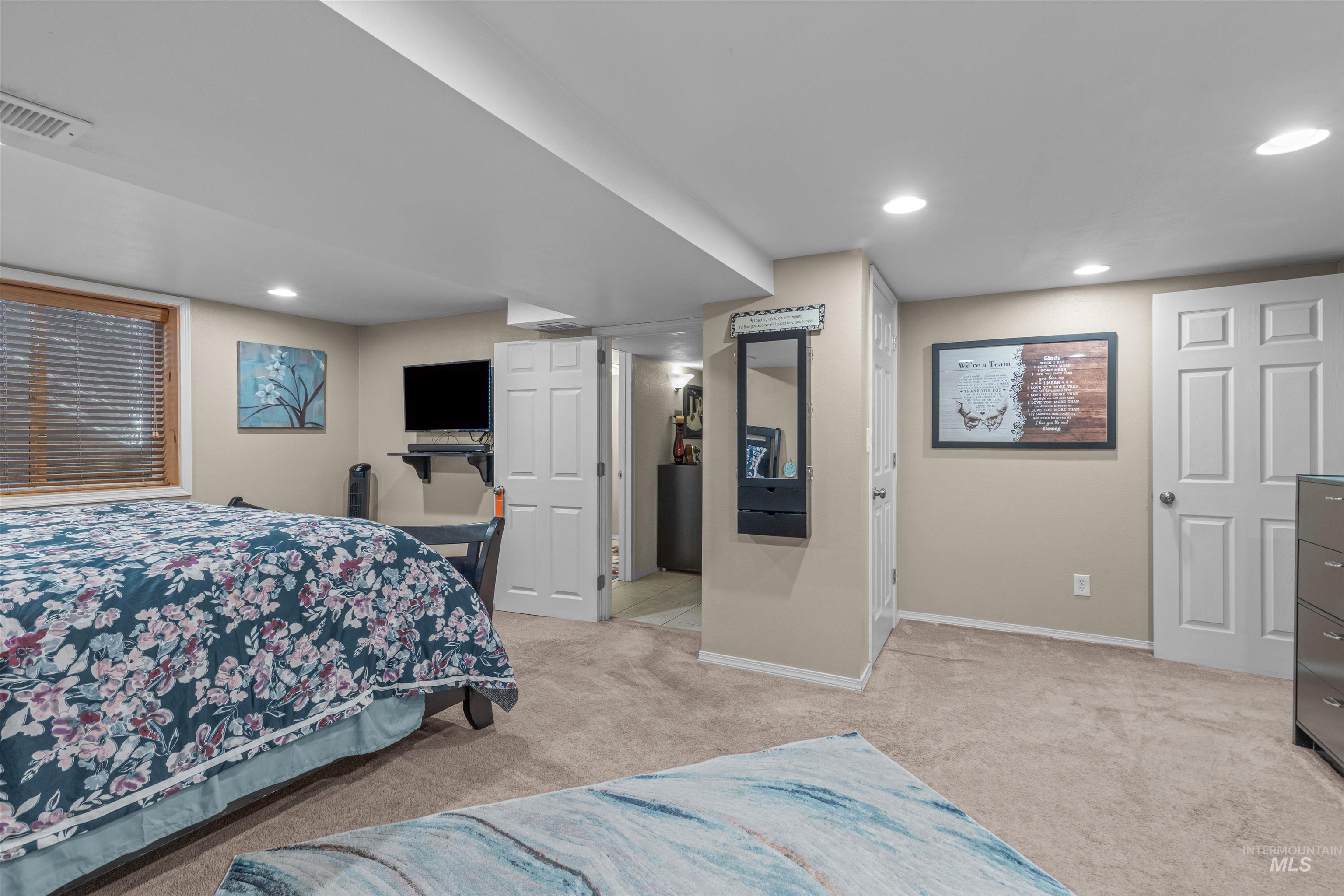 property viewer photo 17