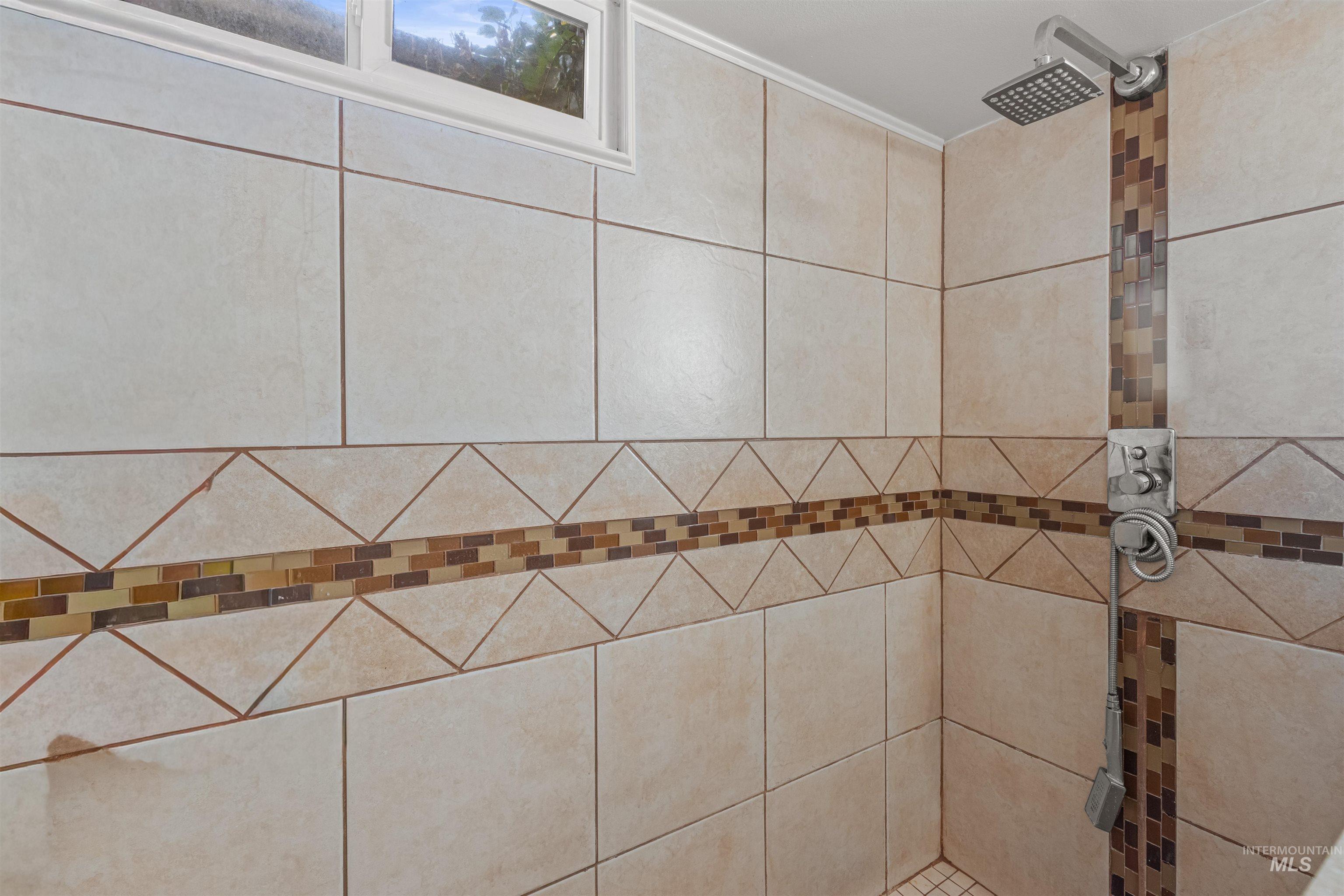 property viewer photo 21