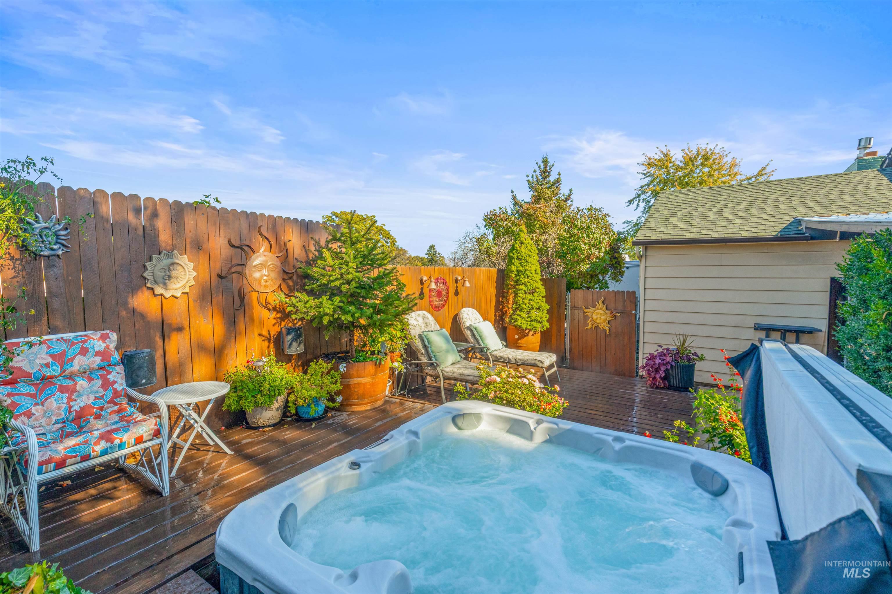 property viewer photo 25