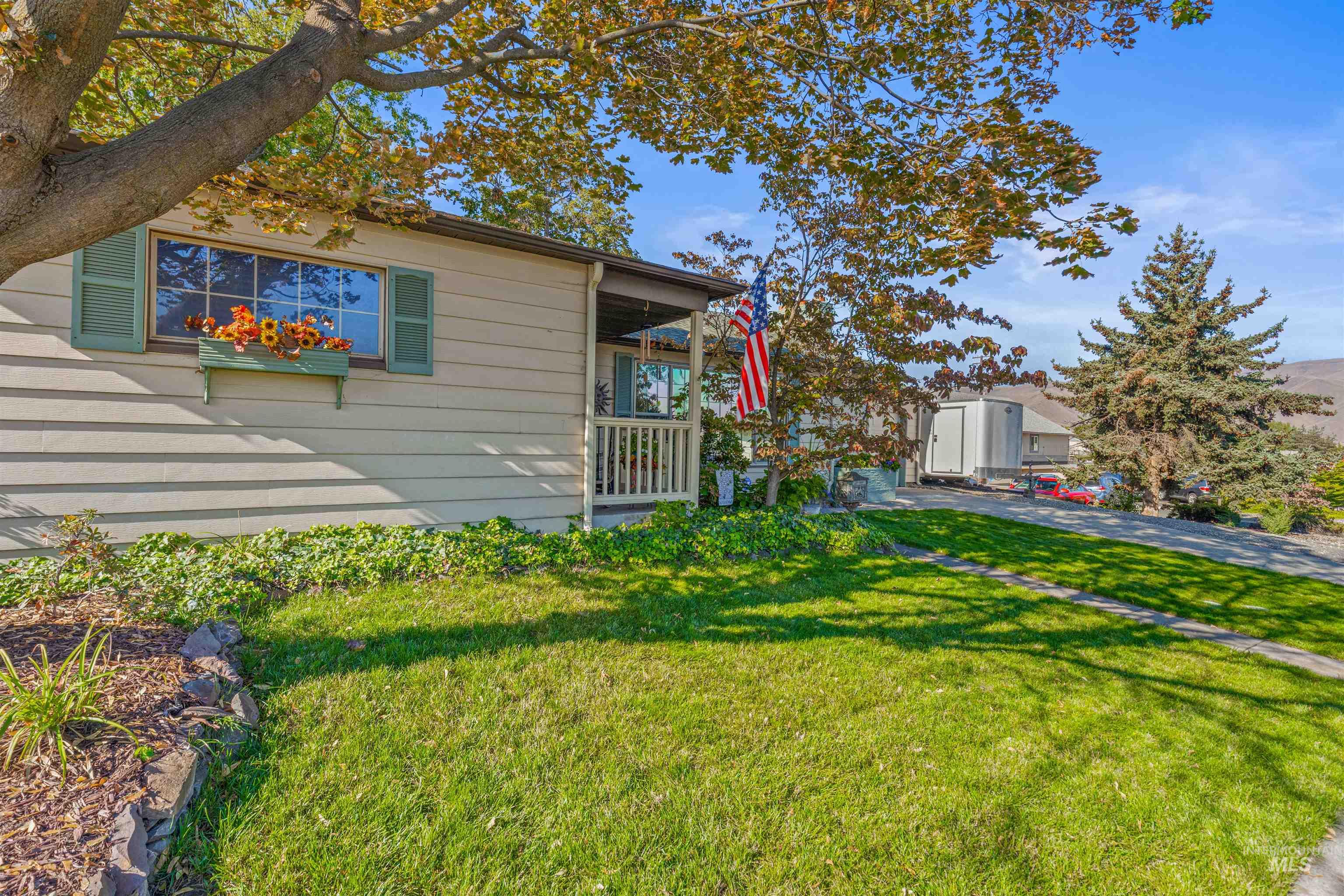 property viewer photo 35