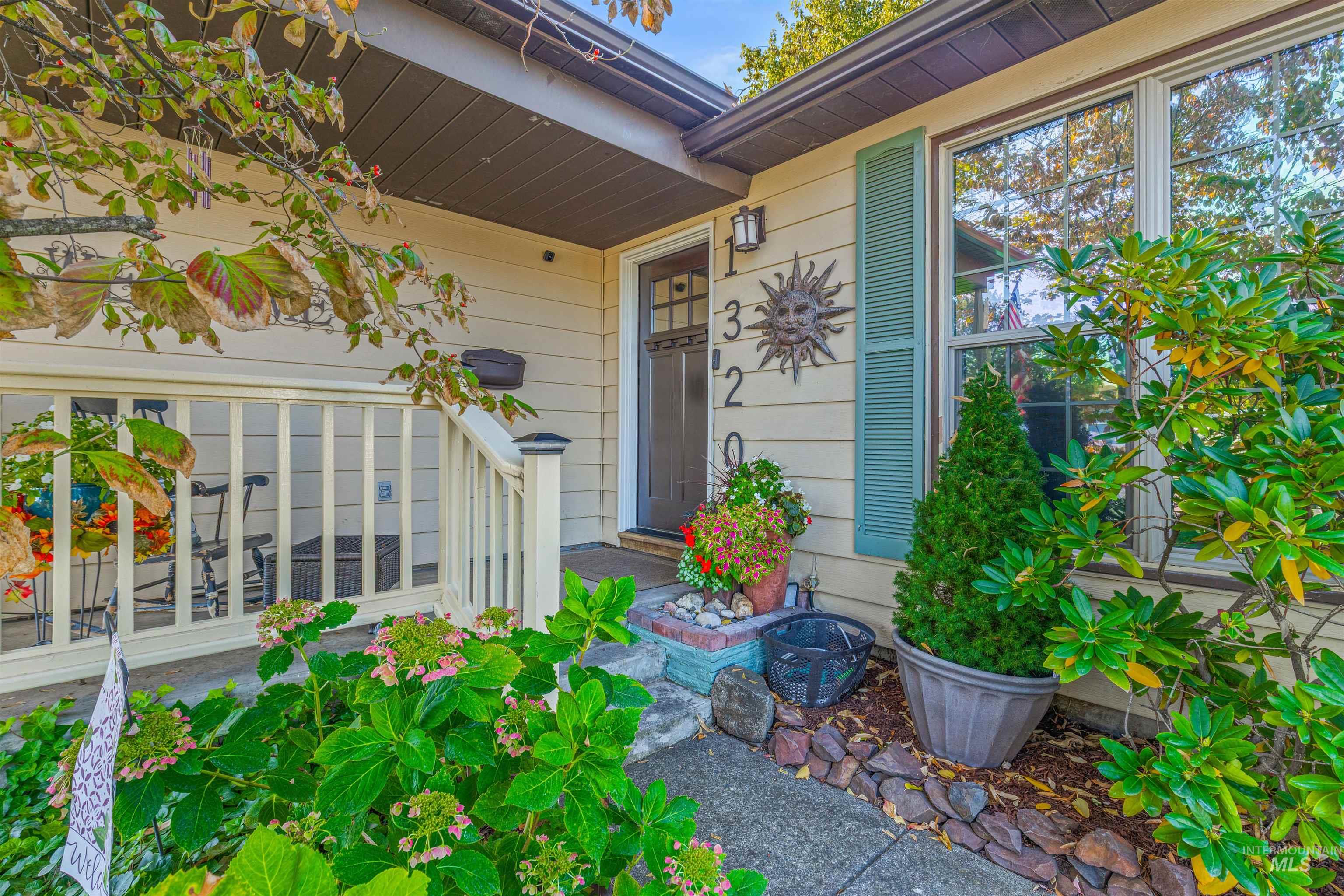 property viewer photo 41