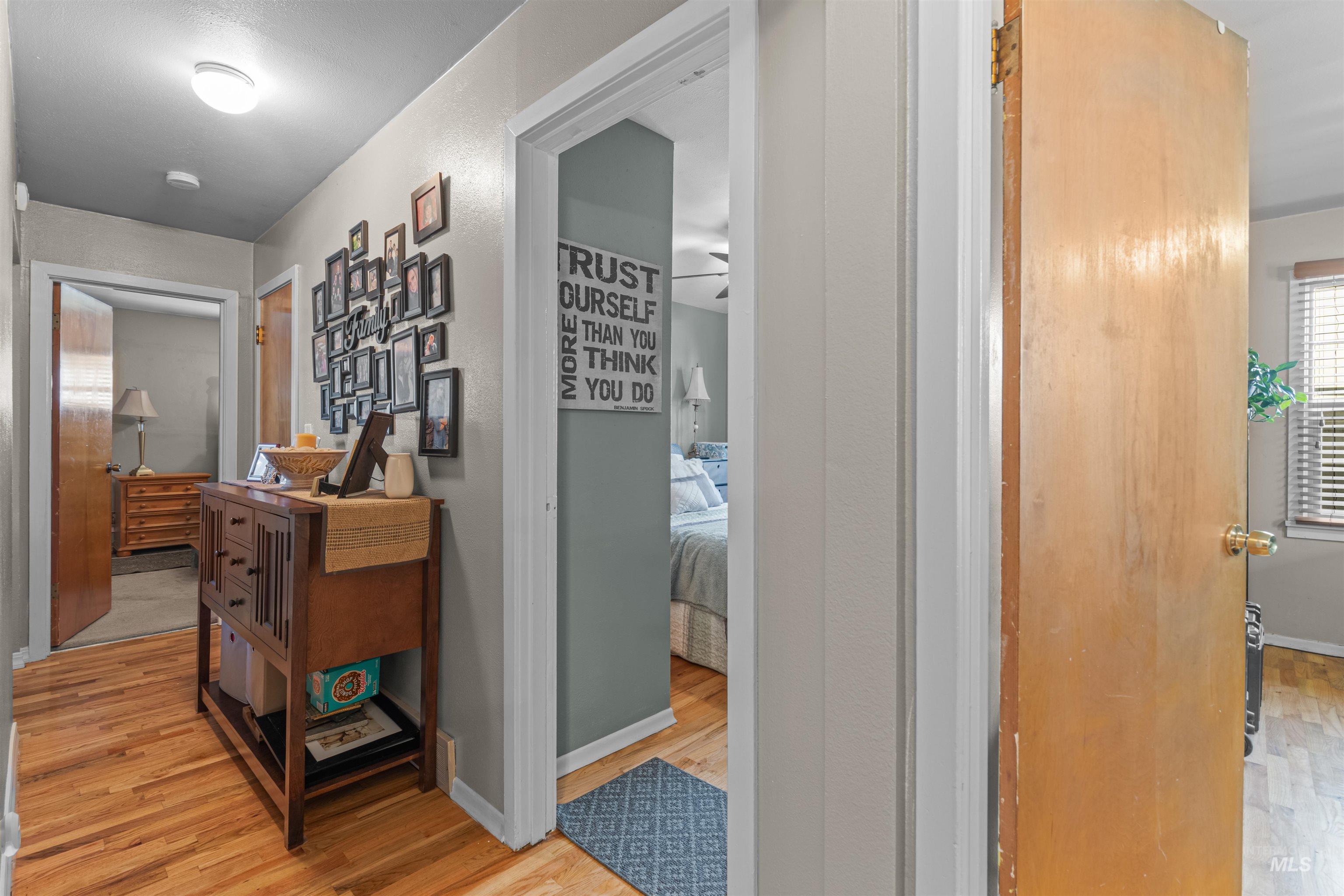 property viewer photo 44