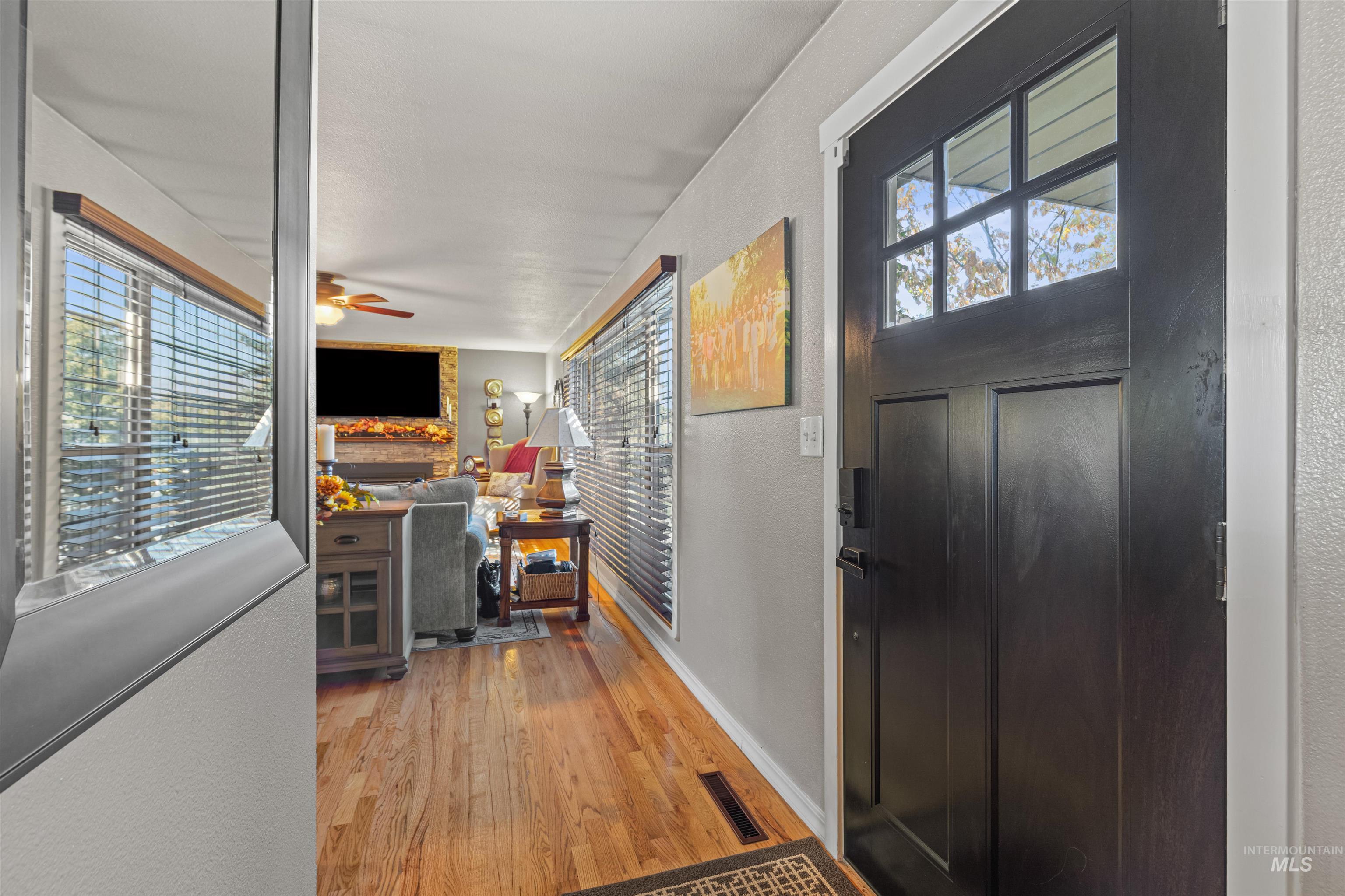 property viewer photo 48