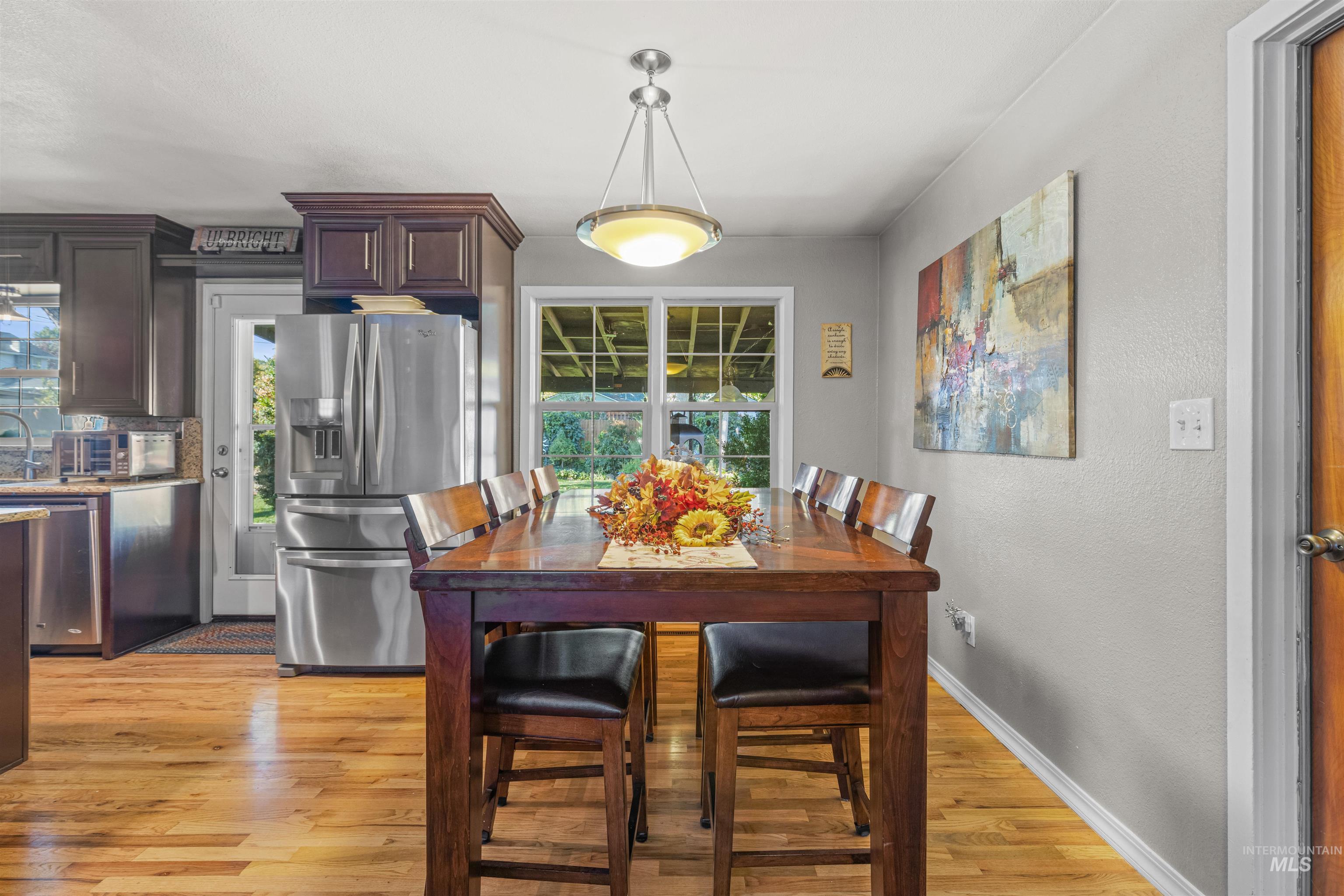 property viewer photo 6