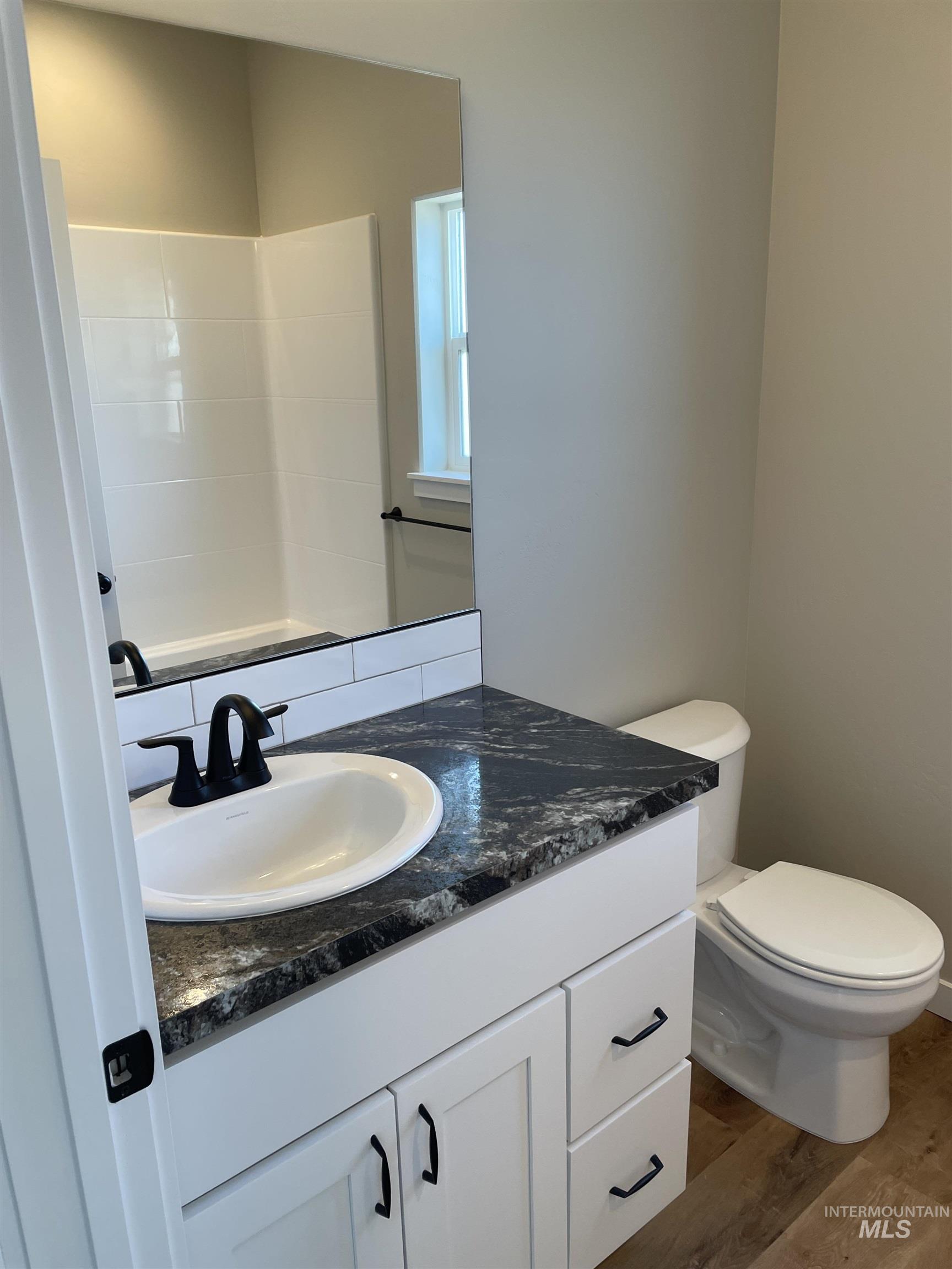 property viewer photo 20