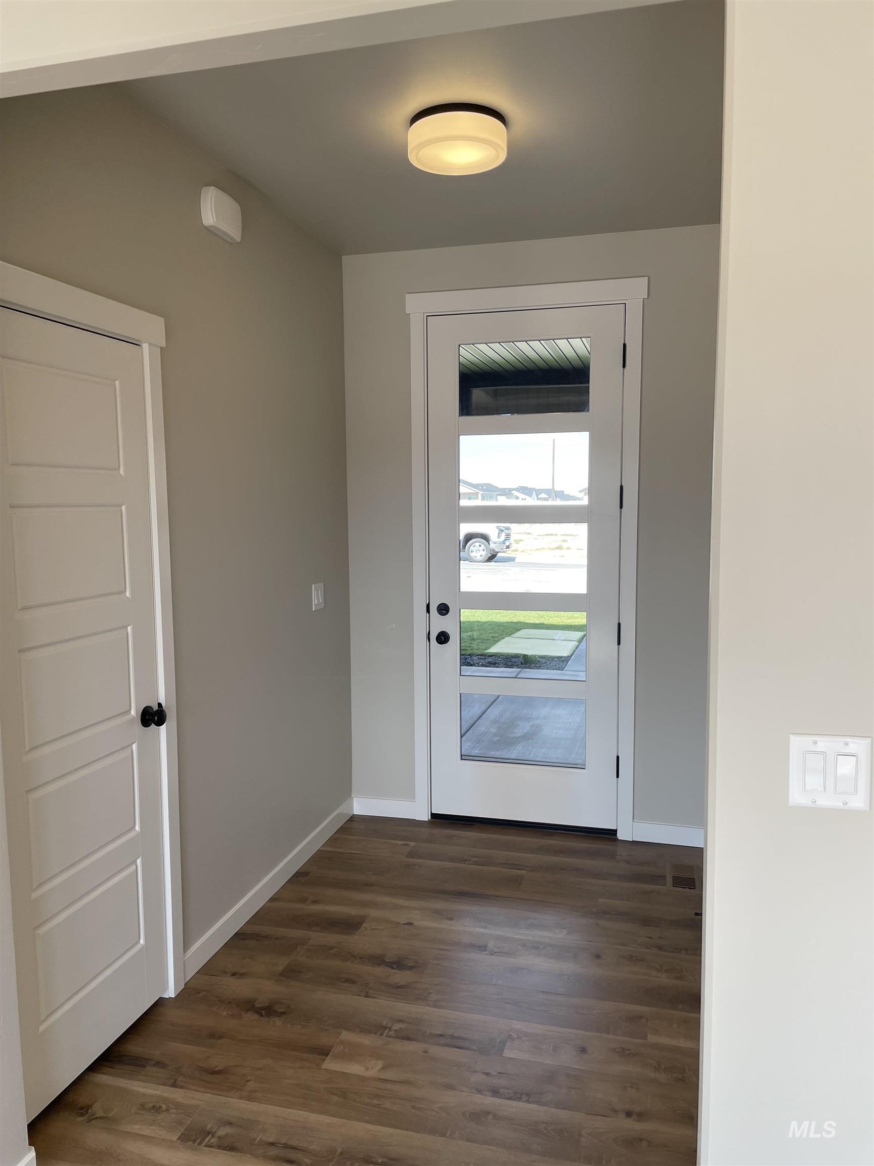 property viewer photo 9