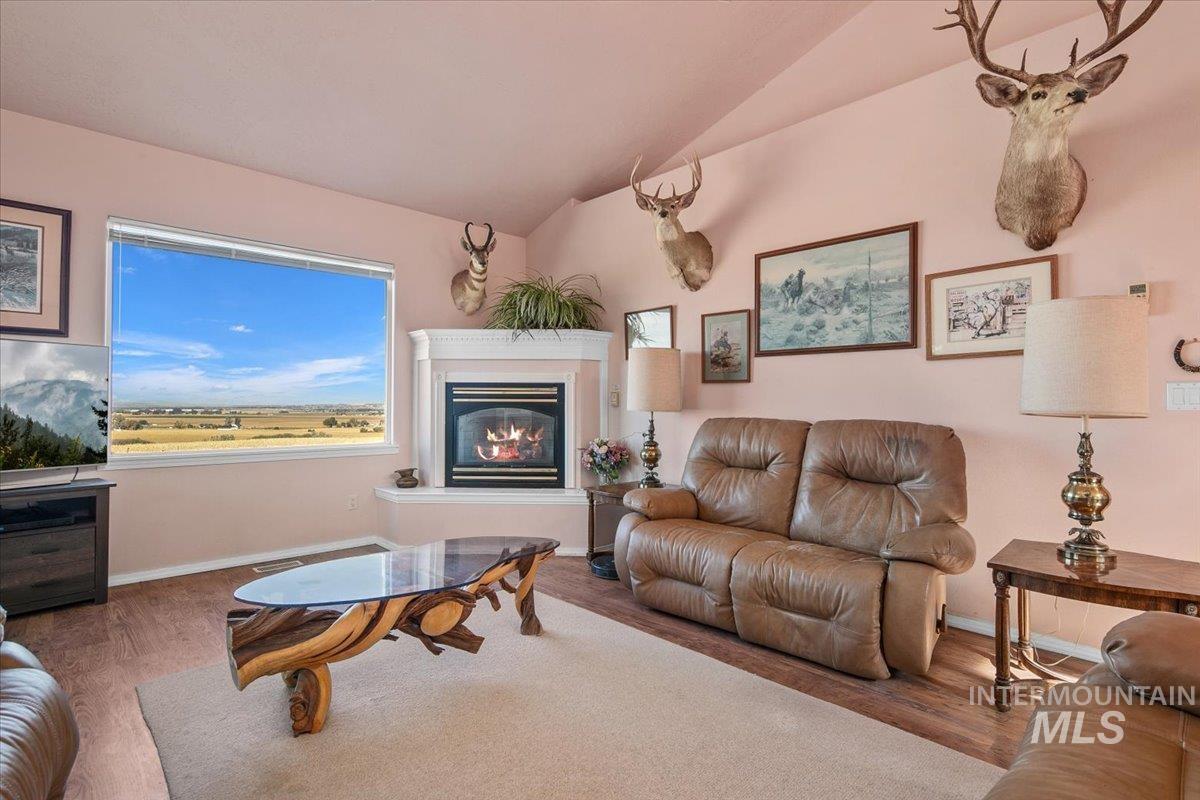 property viewer photo 10