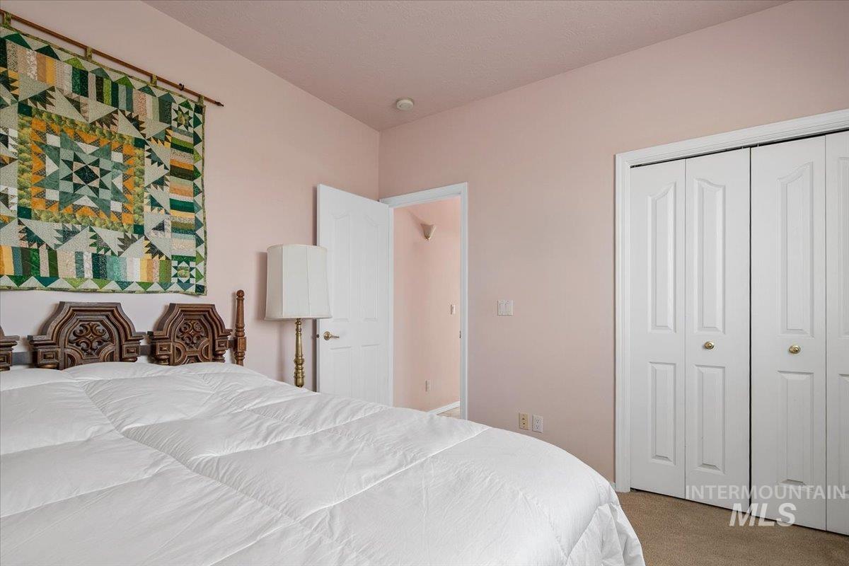 property viewer photo 18