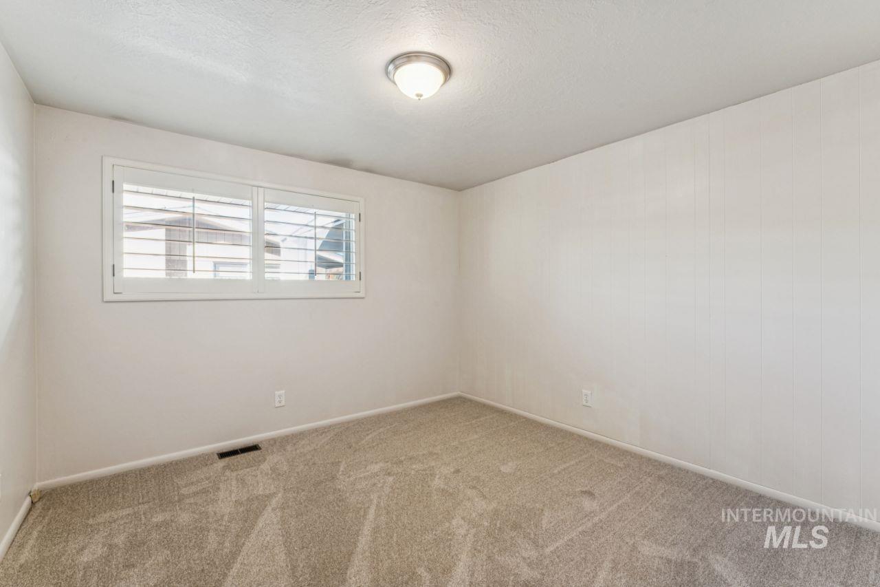 property viewer photo 17