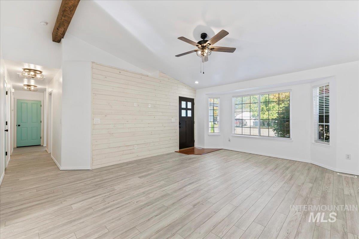 property viewer photo 5