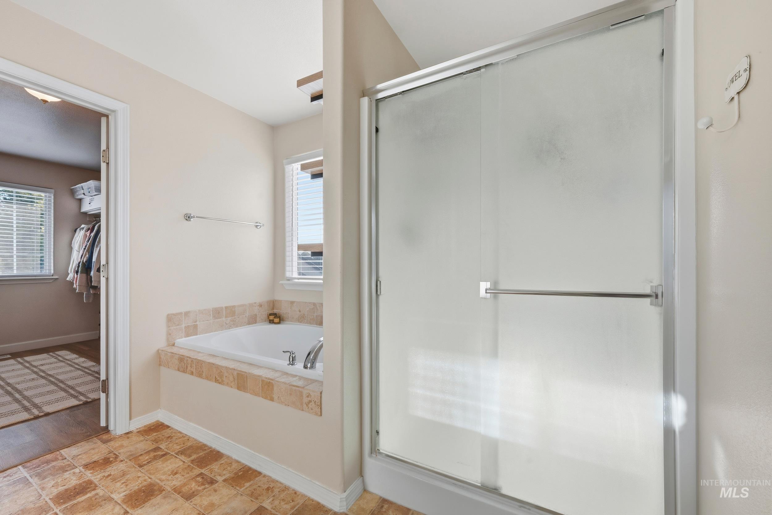 property viewer photo 27
