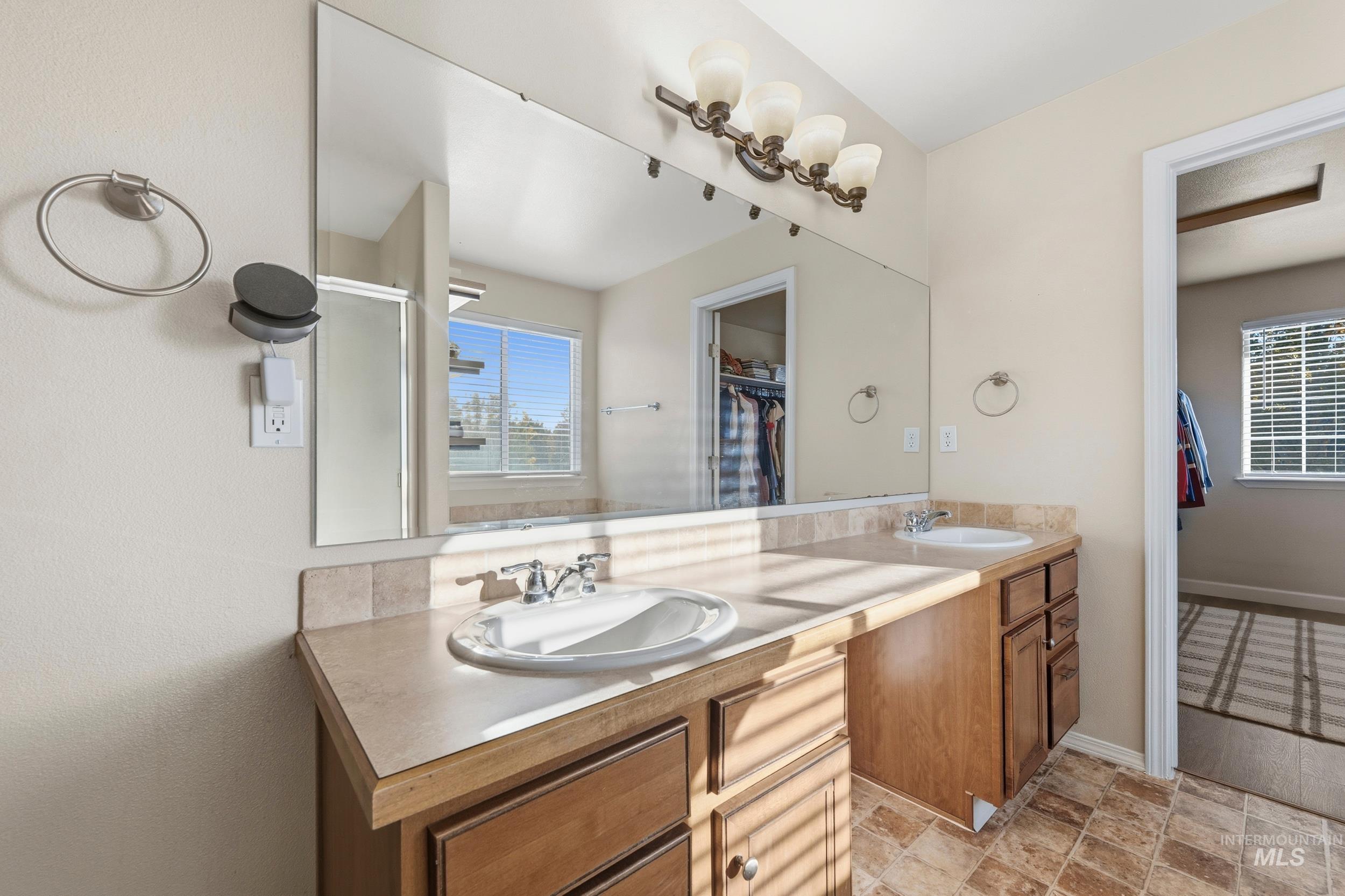 property viewer photo 28