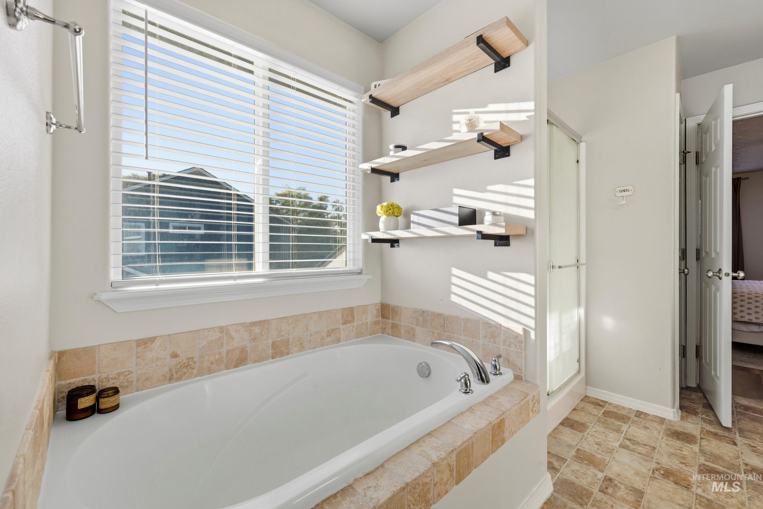 property viewer photo 29