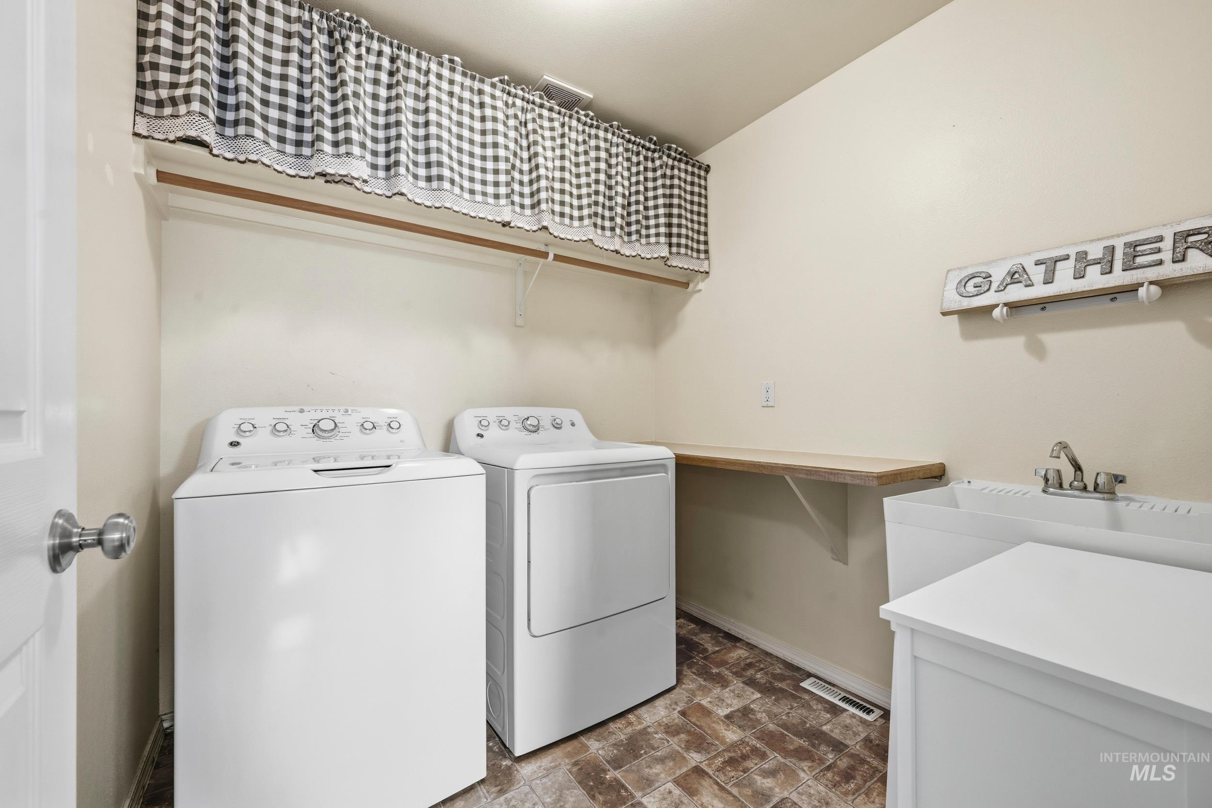 property viewer photo 34