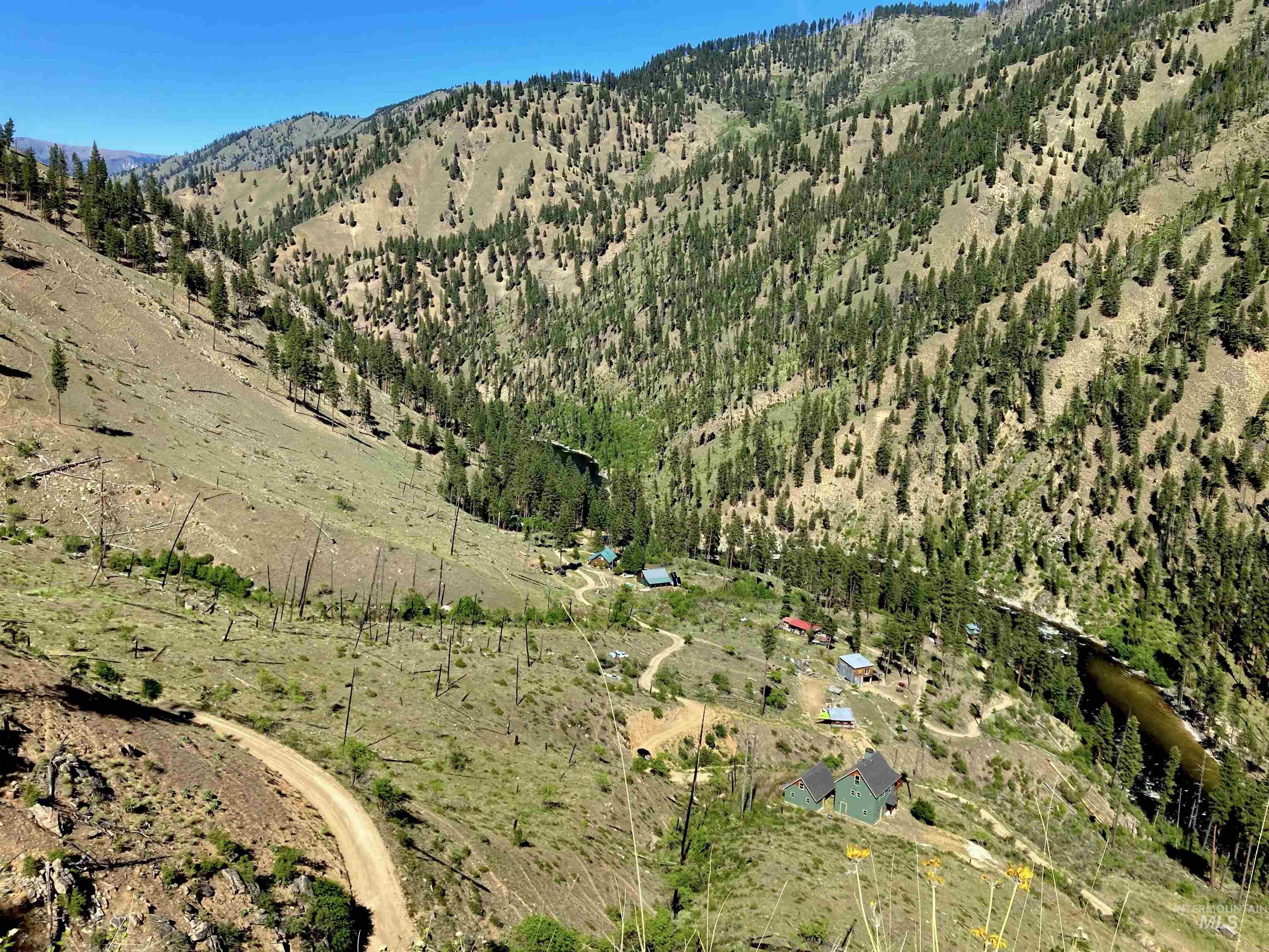 main property photo 18
