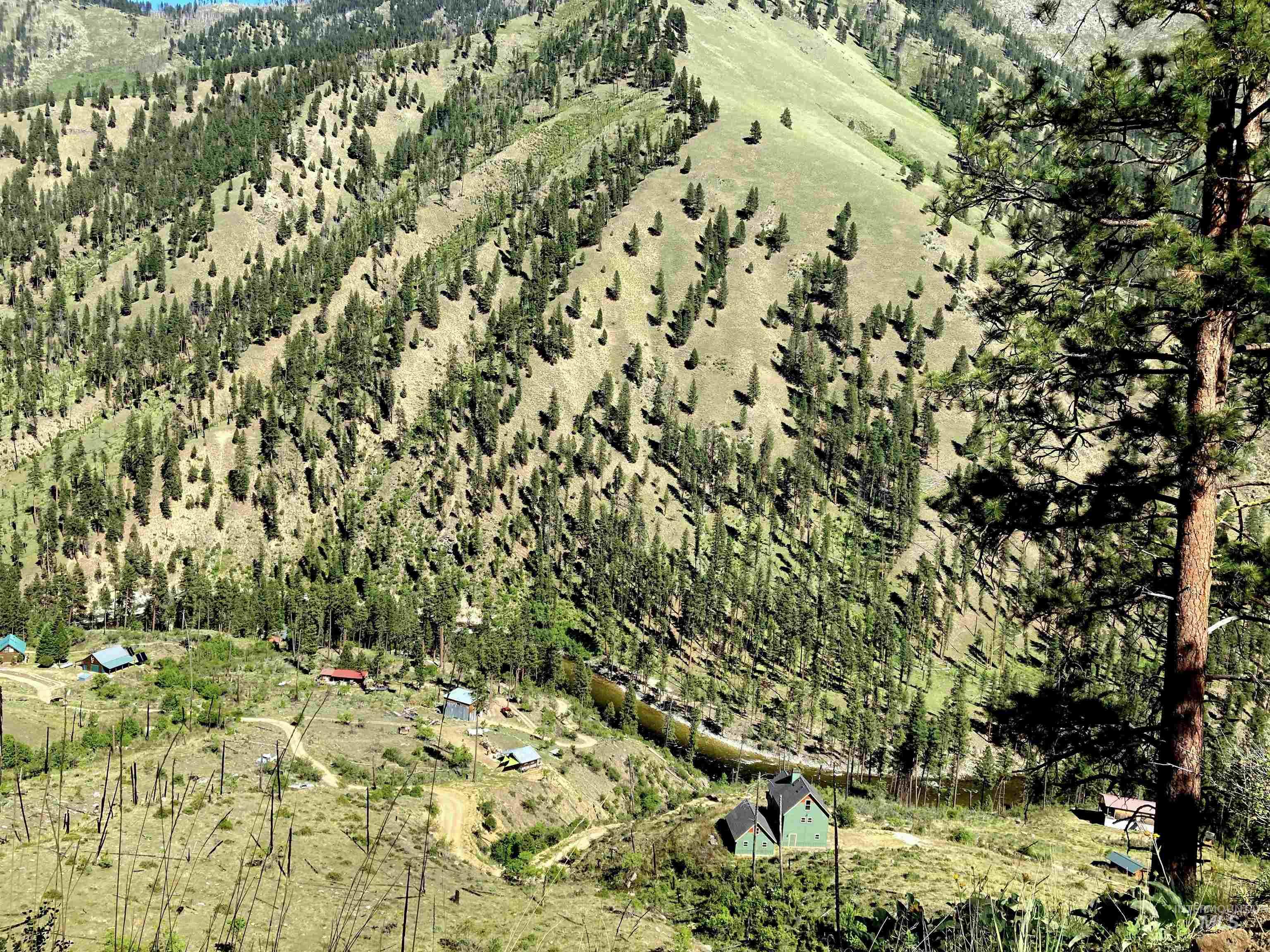 main property photo 19