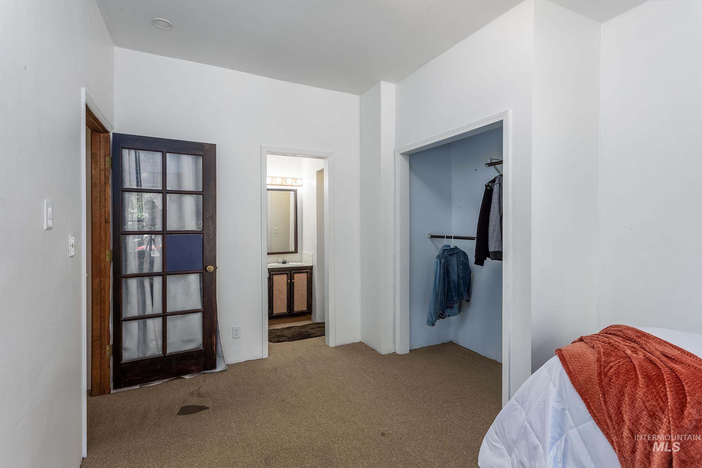 property viewer photo 10