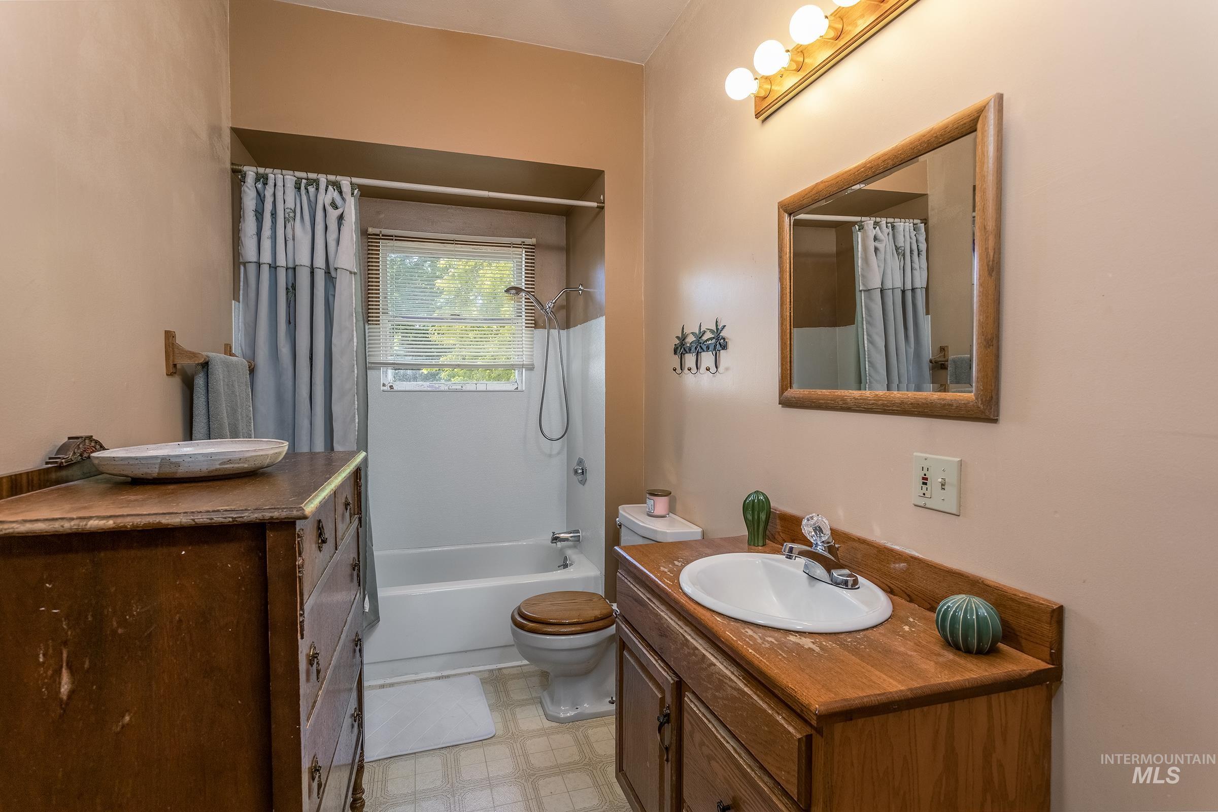property viewer photo 13