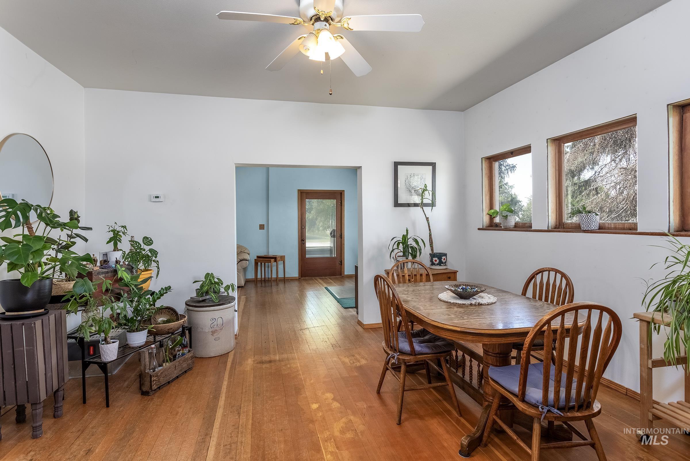 property viewer photo 4