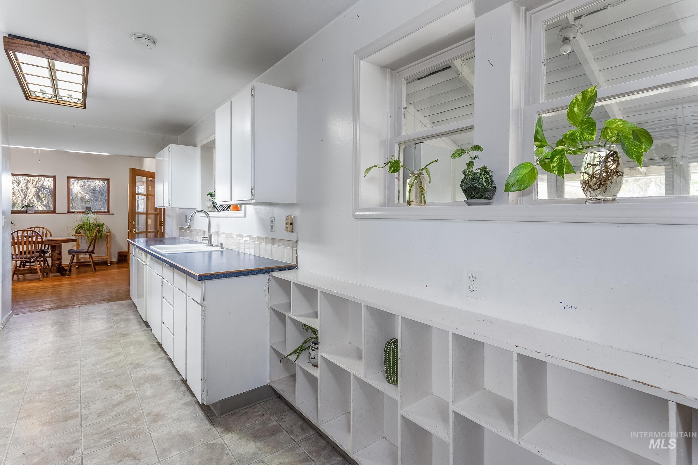 property viewer photo 7