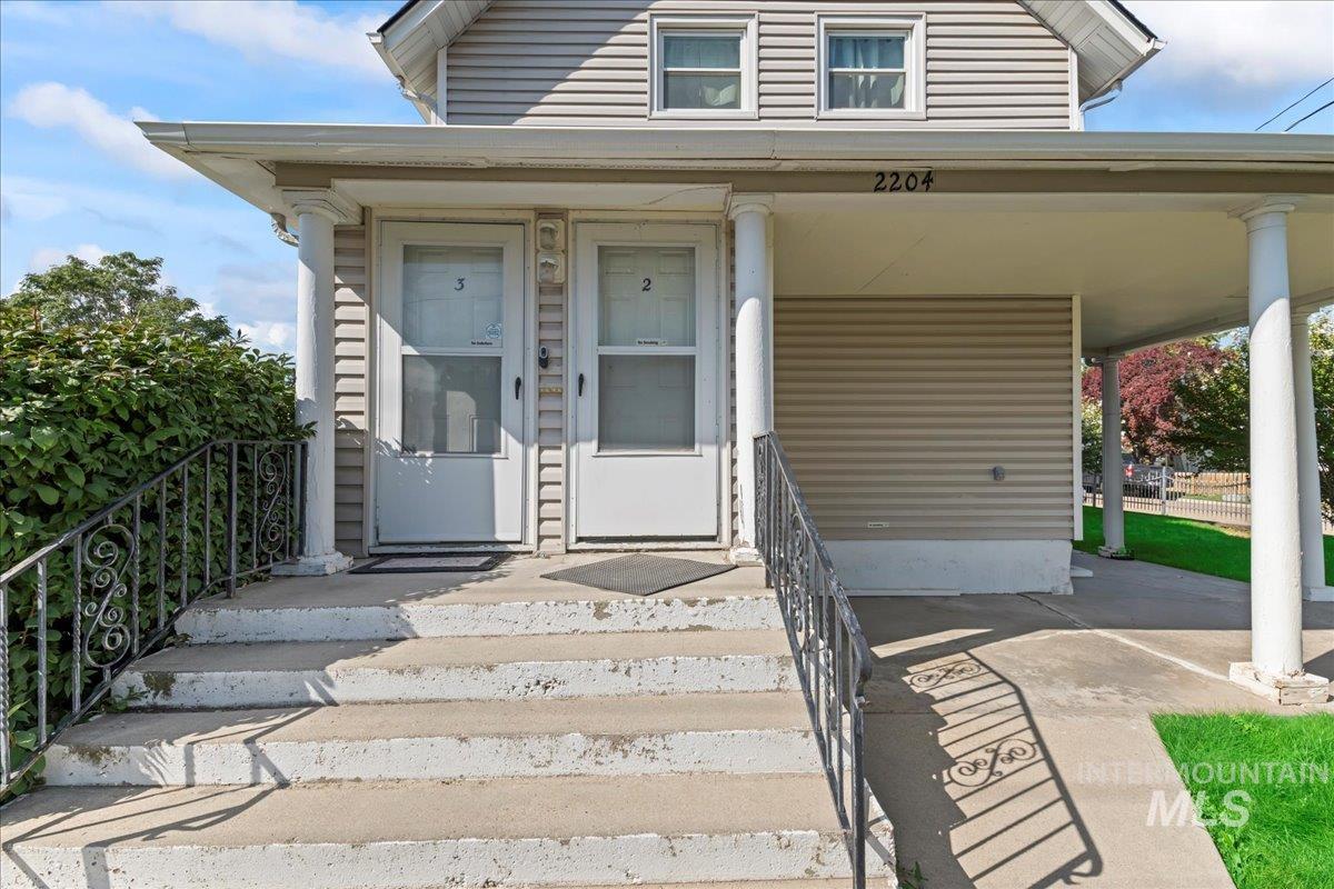 property viewer photo 2