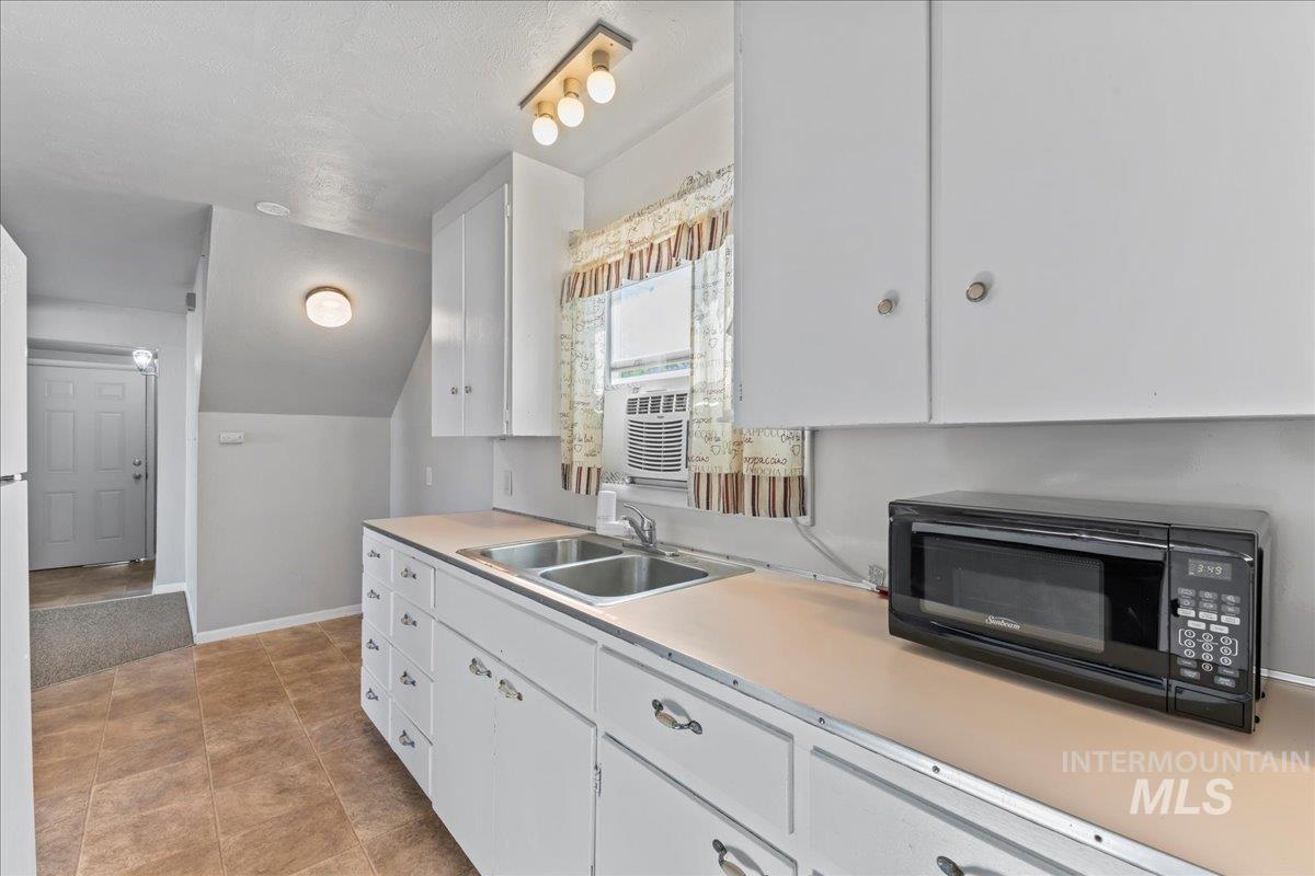 property viewer photo 7