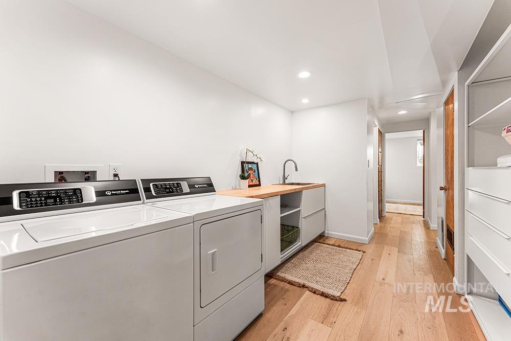 property viewer photo 18