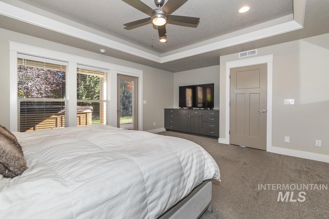 property viewer photo 16