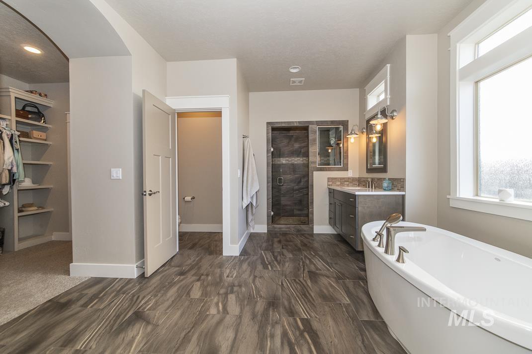 property viewer photo 19