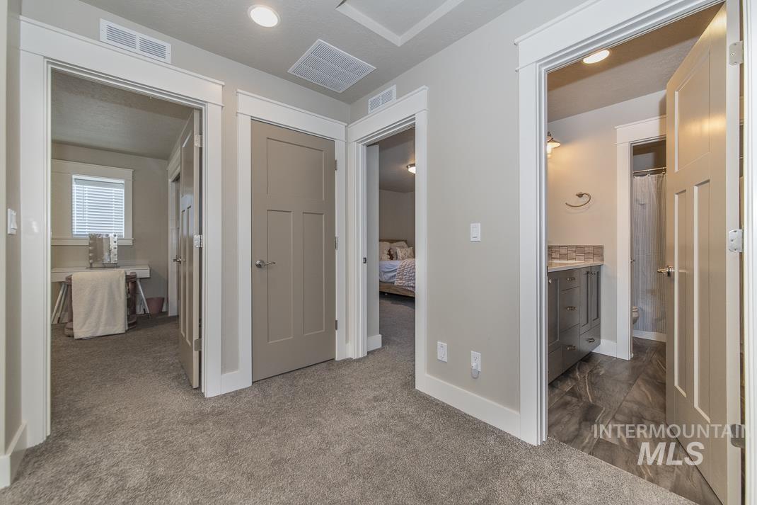 property viewer photo 26