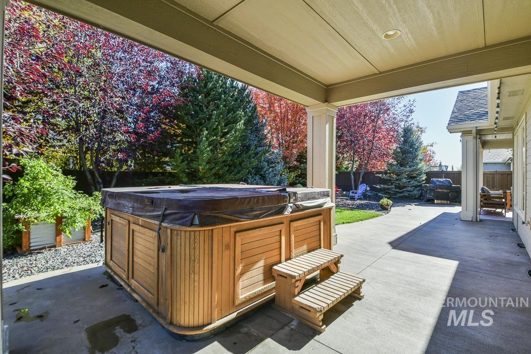 property viewer photo 42
