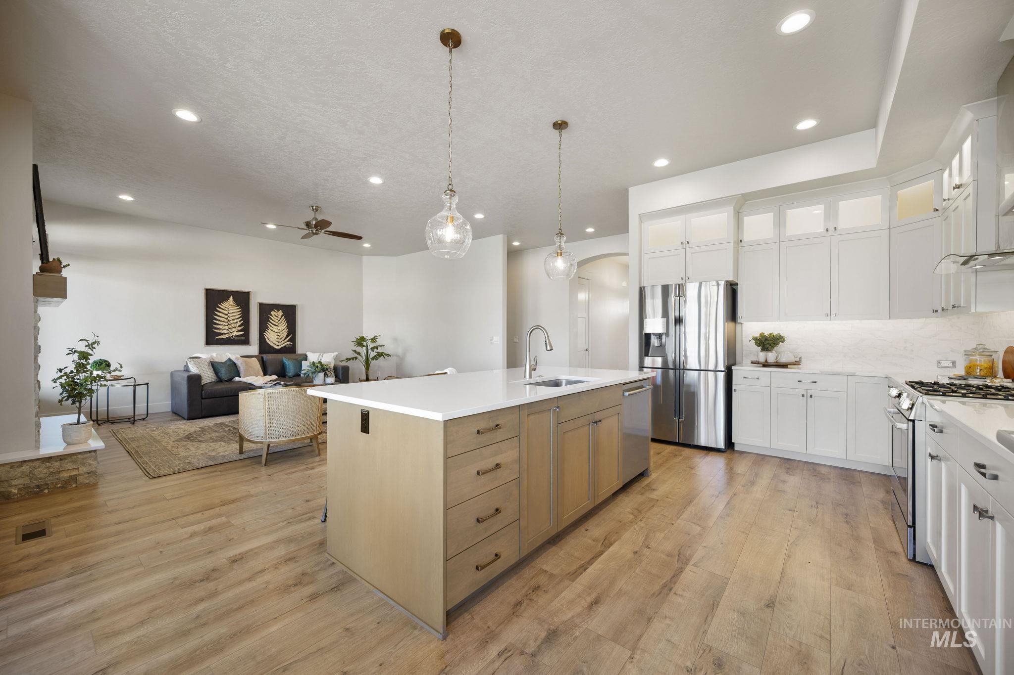 property viewer photo 15