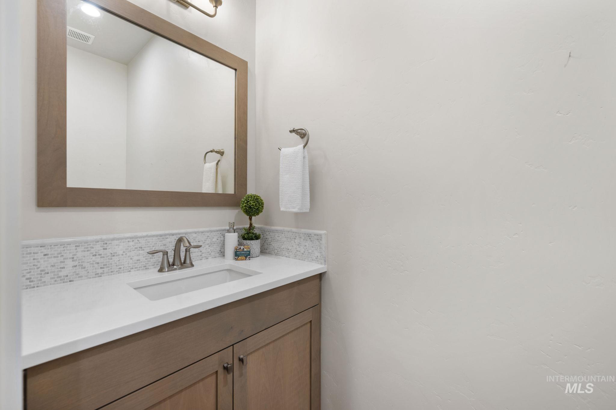 property viewer photo 25