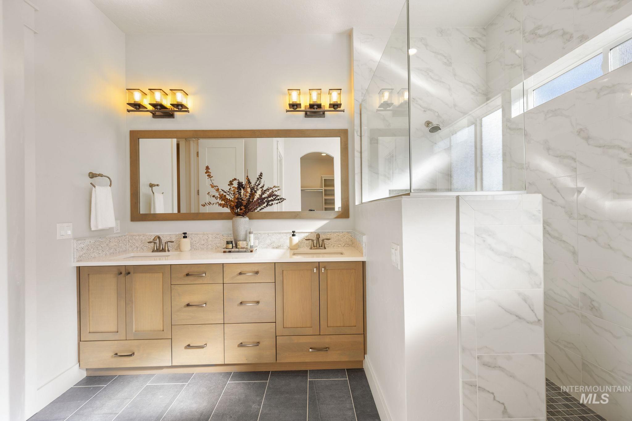 property viewer photo 31