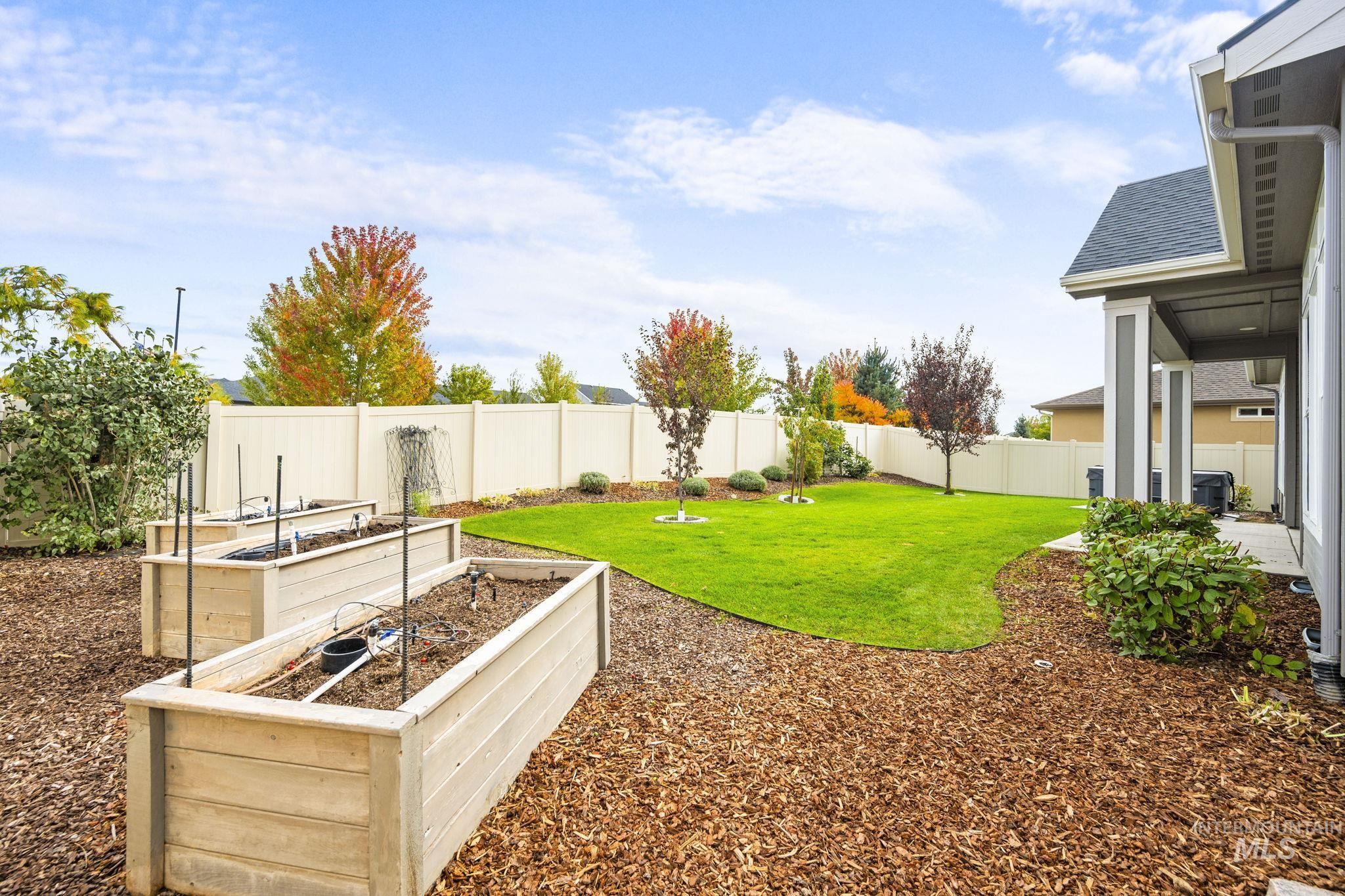 property viewer photo 40