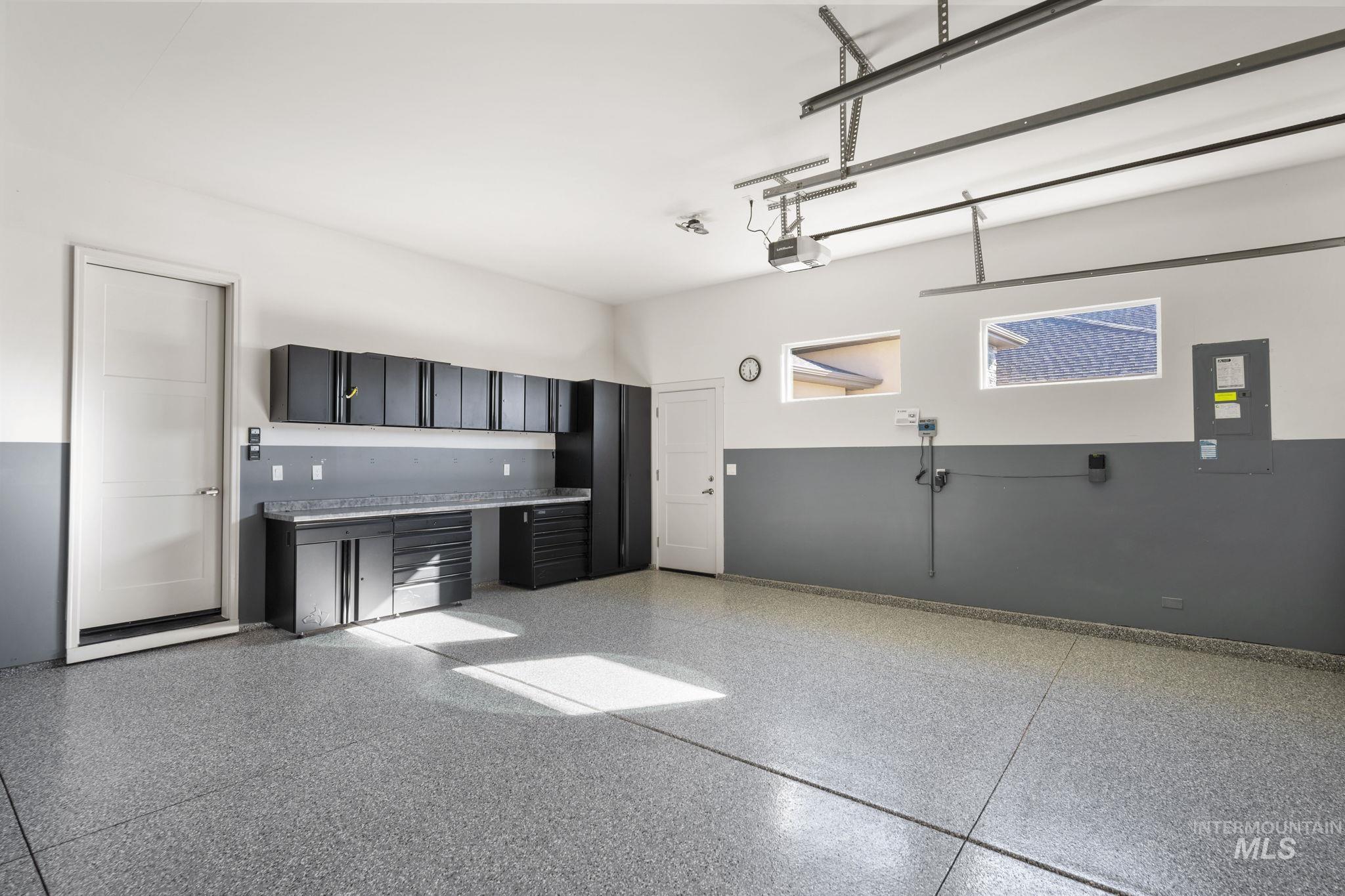 property viewer photo 41