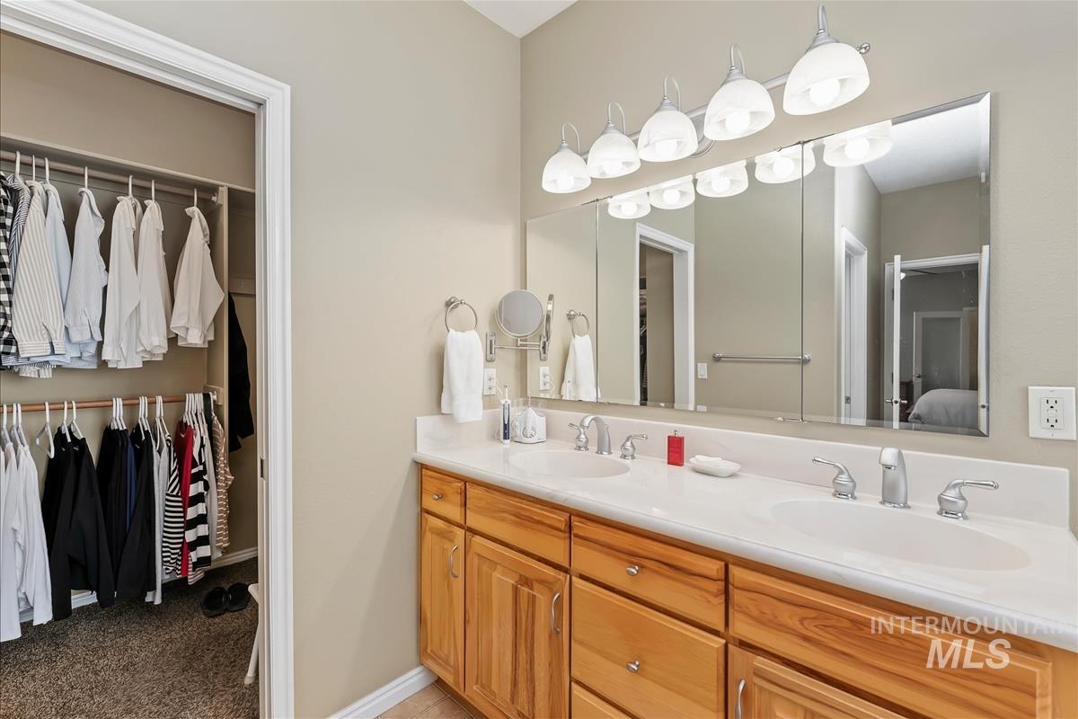 property viewer photo 16