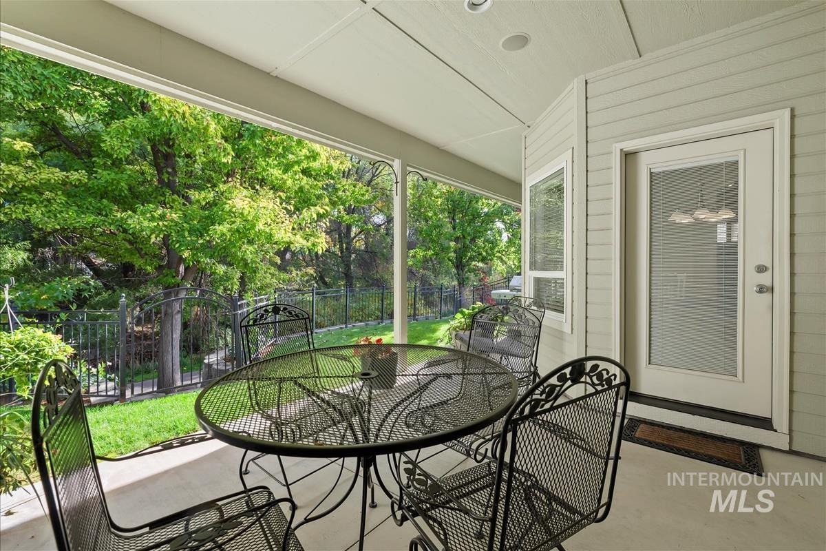 property viewer photo 25