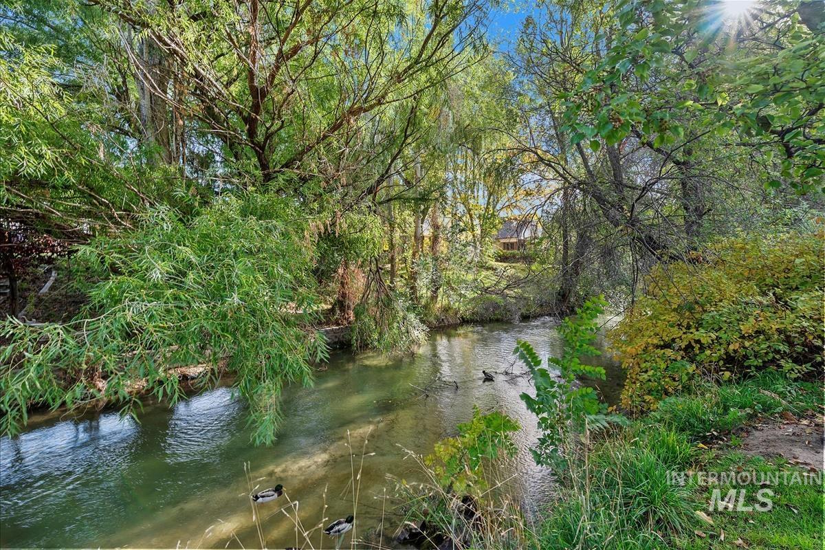 property viewer photo 29