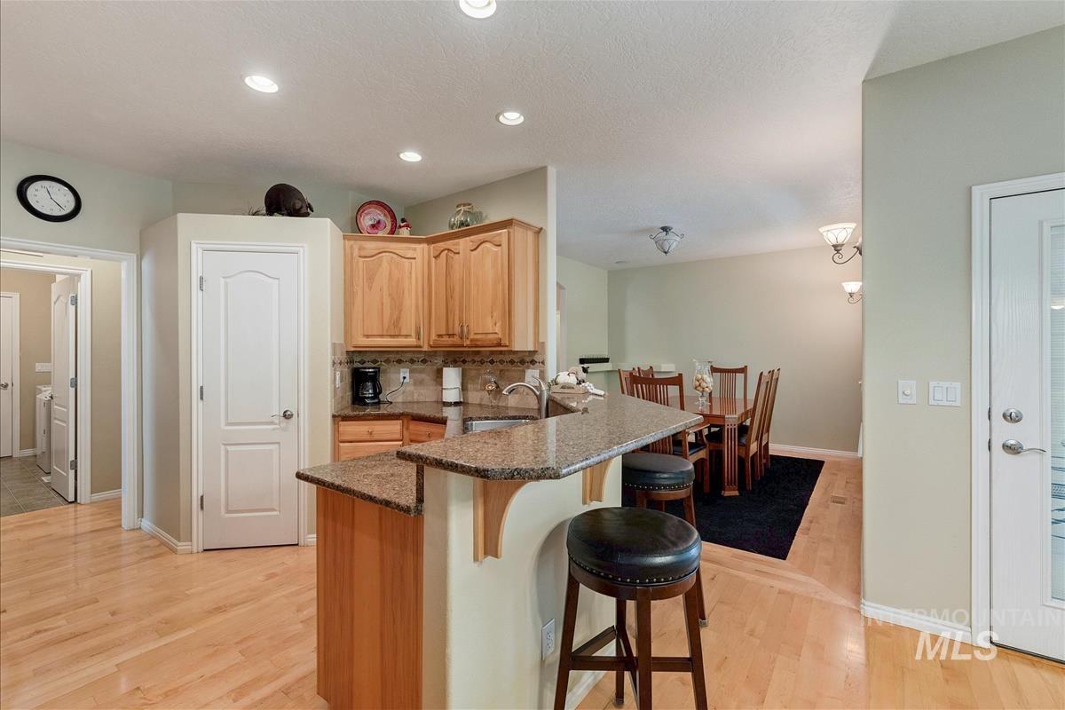 property viewer photo 5