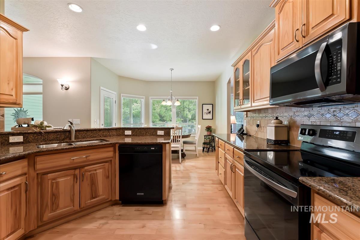 property viewer photo 6