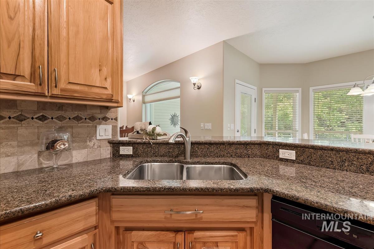 property viewer photo 8