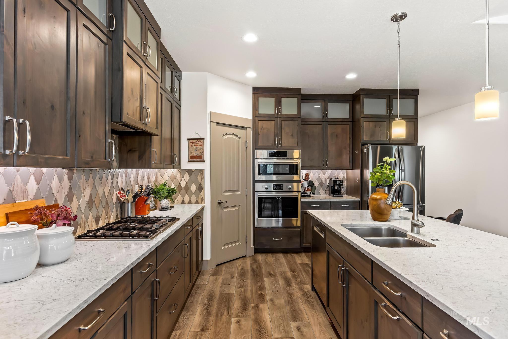 property viewer photo 13
