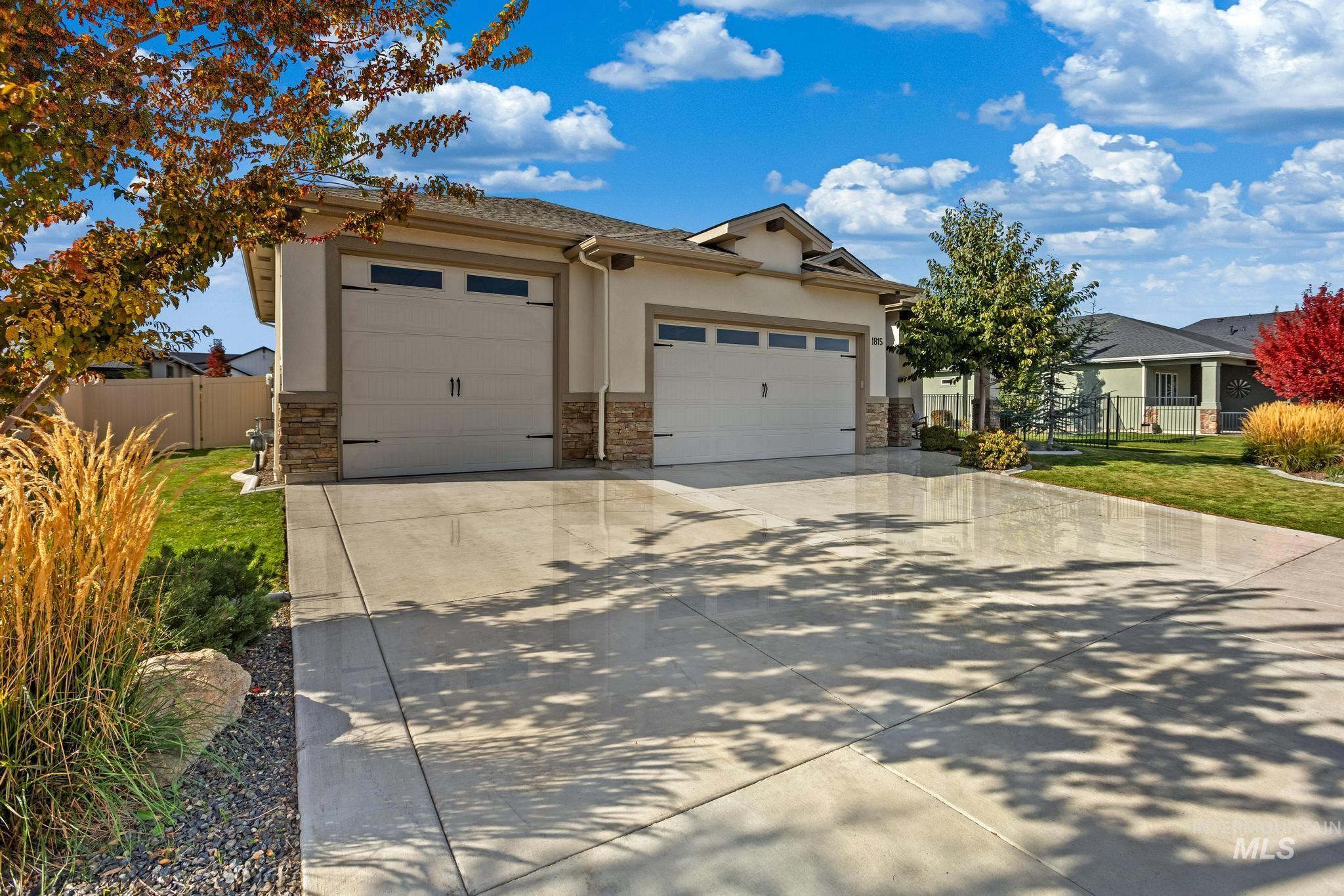 property viewer photo 2