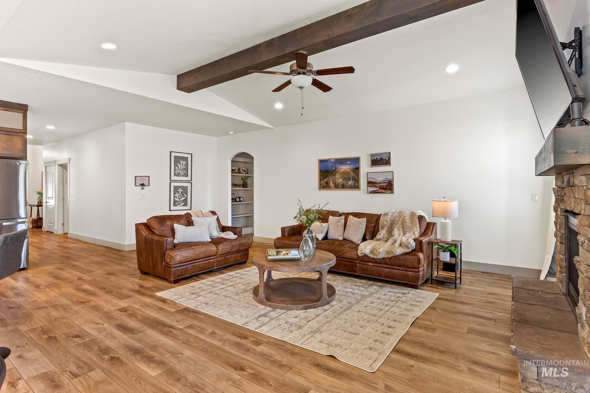 property viewer photo 4