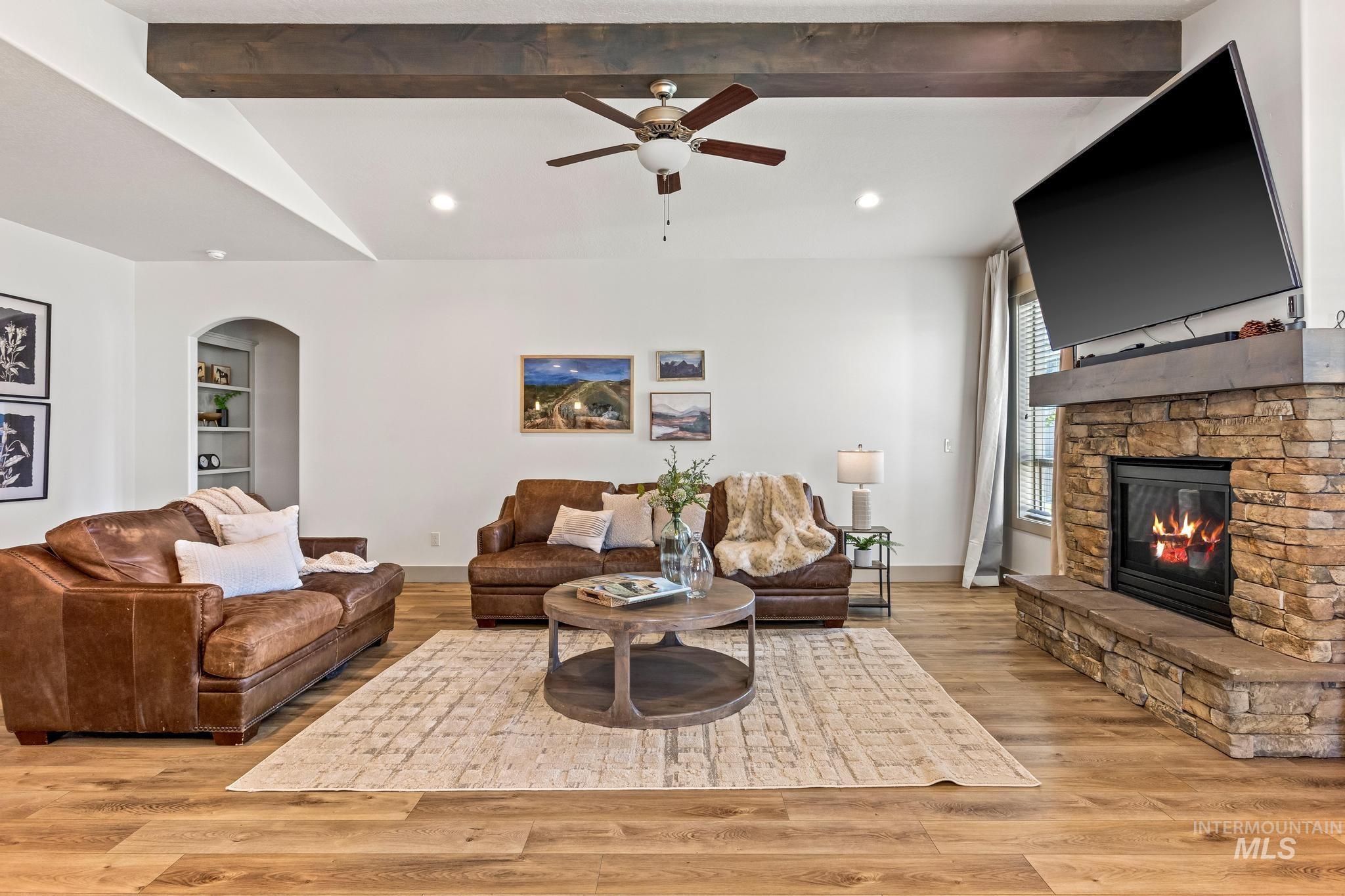 property viewer photo 5