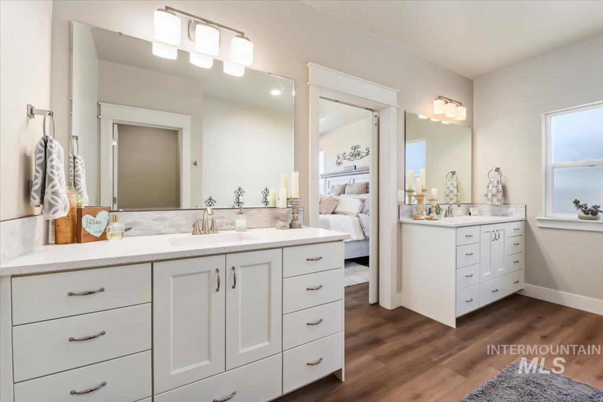 property viewer photo 15