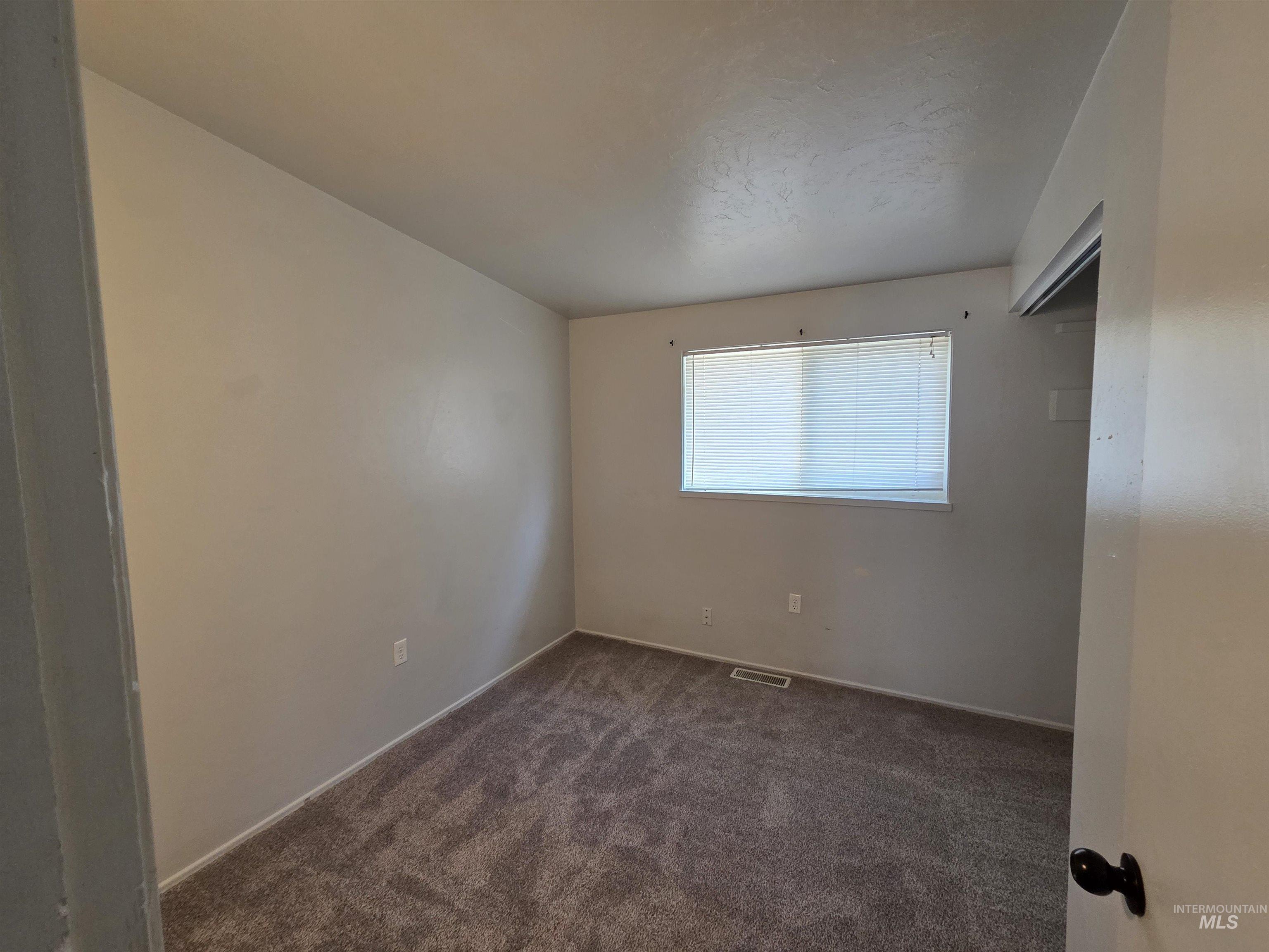 property viewer photo 8